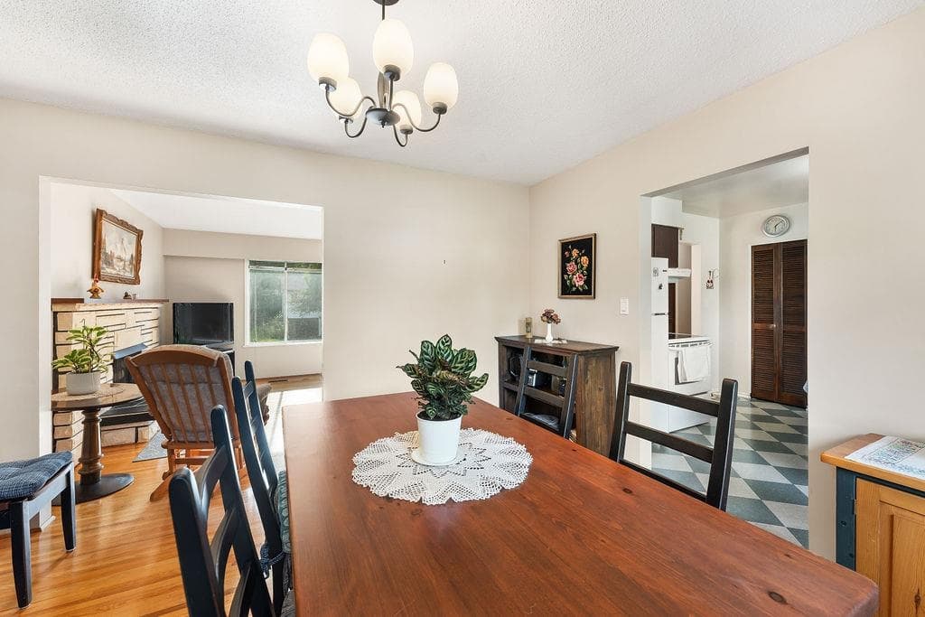10974 144a Street, Surrey, V3R 3R2 — photo 5