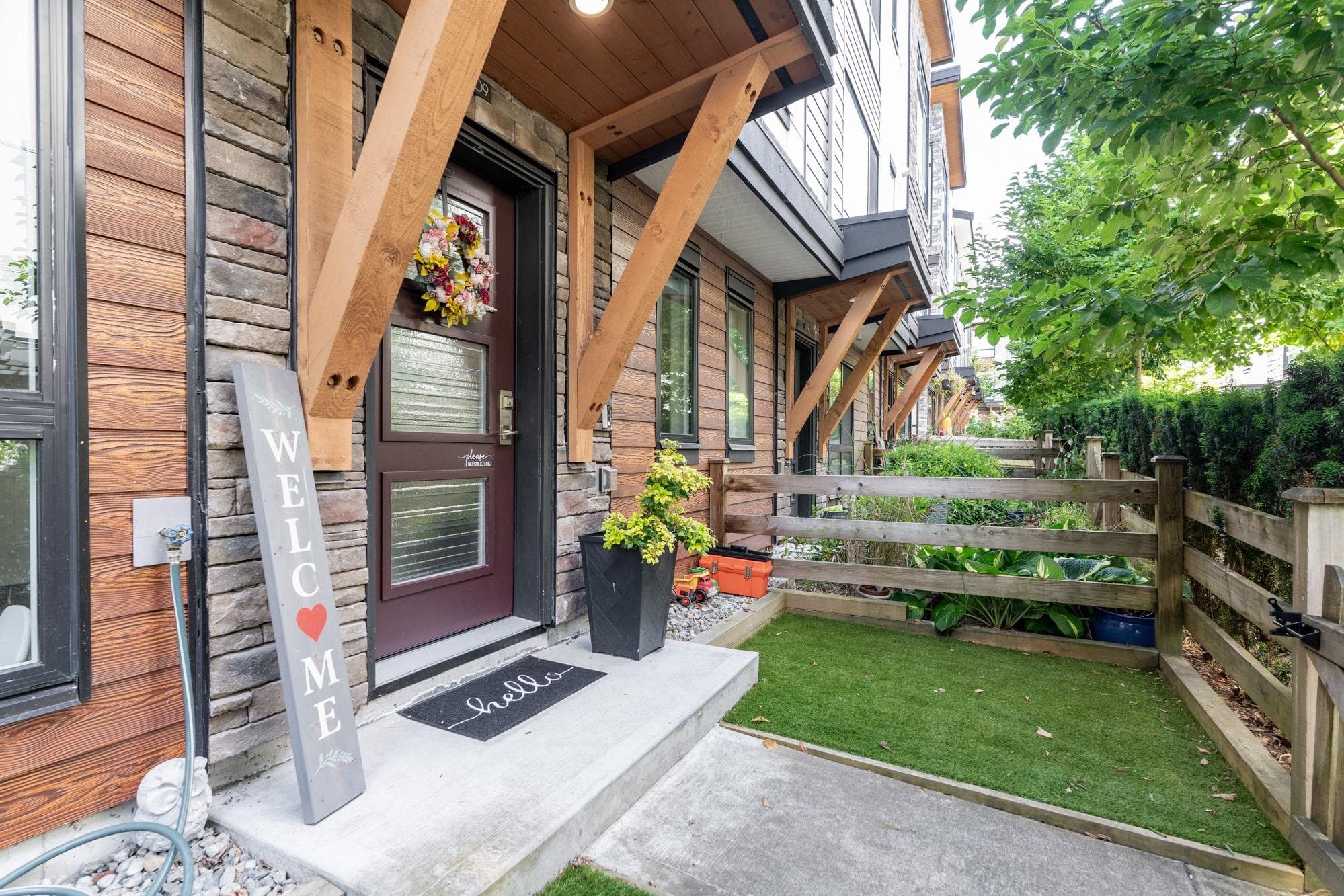209 - 16488 64 Avenue, Surrey, V3S 6X6 — photo 5