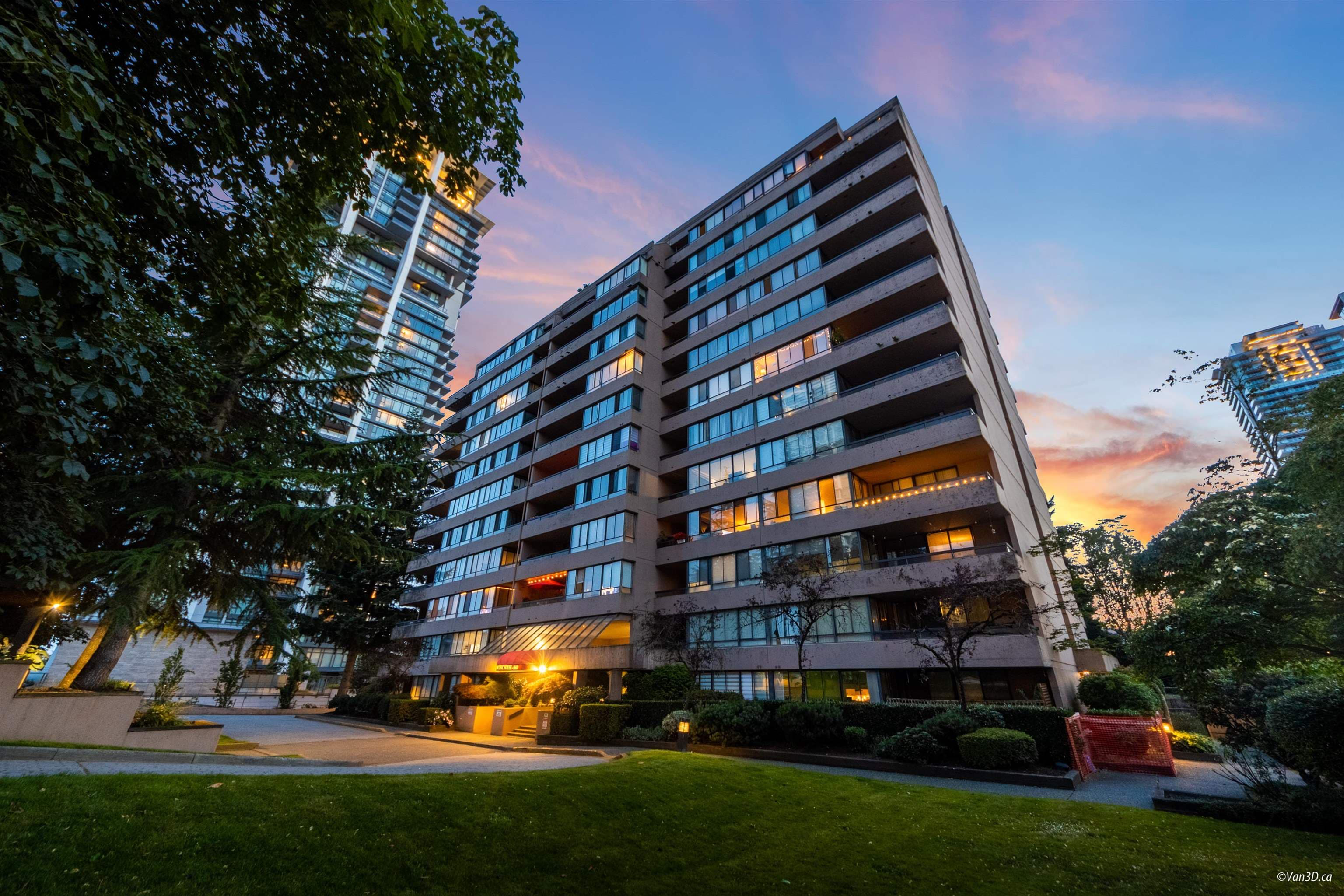 601 - 460 Westview Street, Coquitlam, V3K 6C9 — photo 2