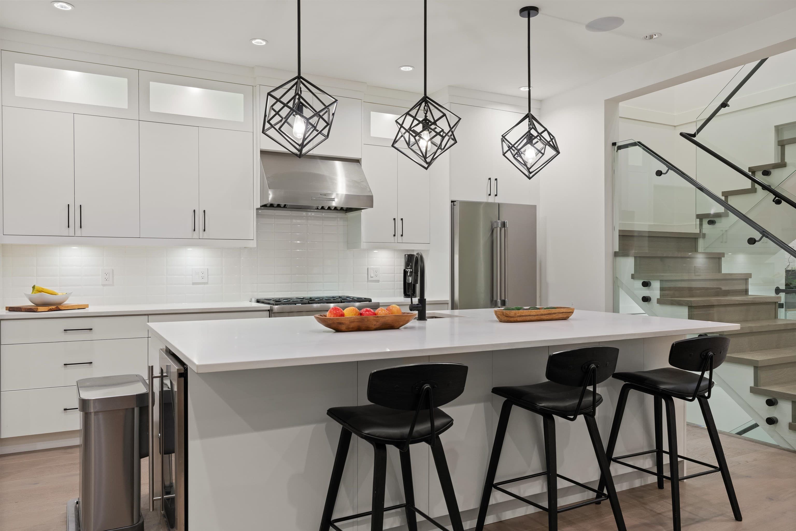 336 E Keith Road, North Vancouver, V7L 1V7 — photo 3