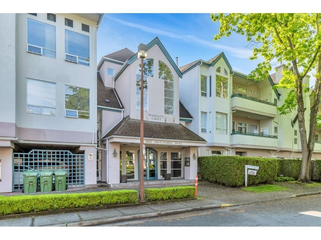 111 - 7500 Abercrombie Drive, Richmond, V6Y 3J9 — photo 1