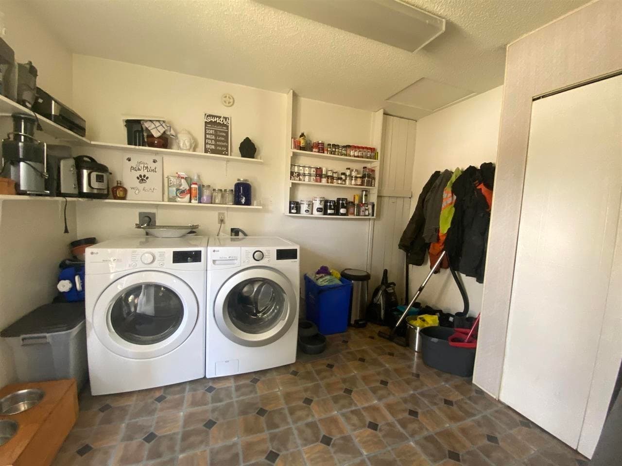 32525 George Ferguson Way, Abbotsford, V2T 4C8 — photo 3