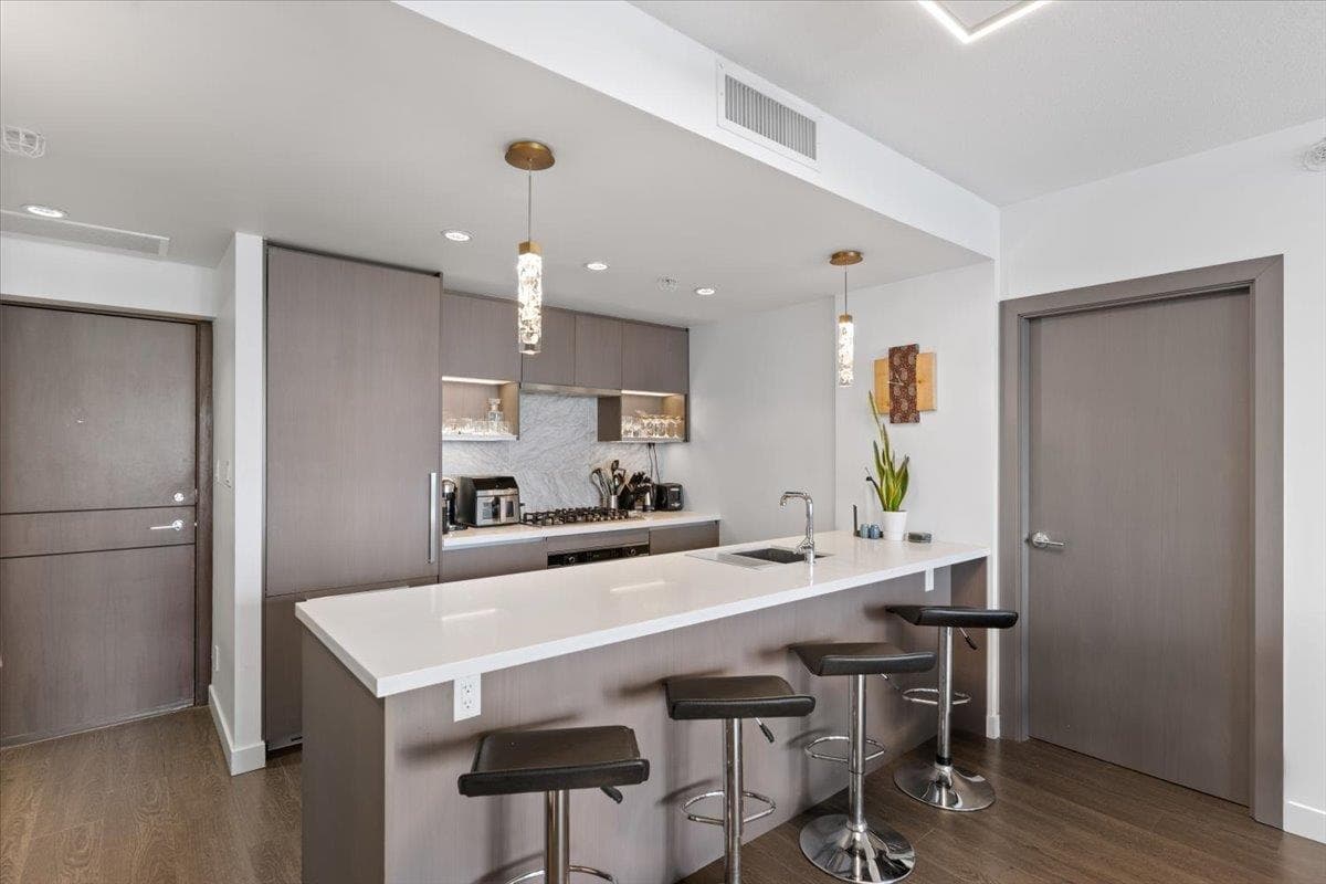 1611 - 68 Smithe Street, Vancouver, V6B 0P4 — photo 4
