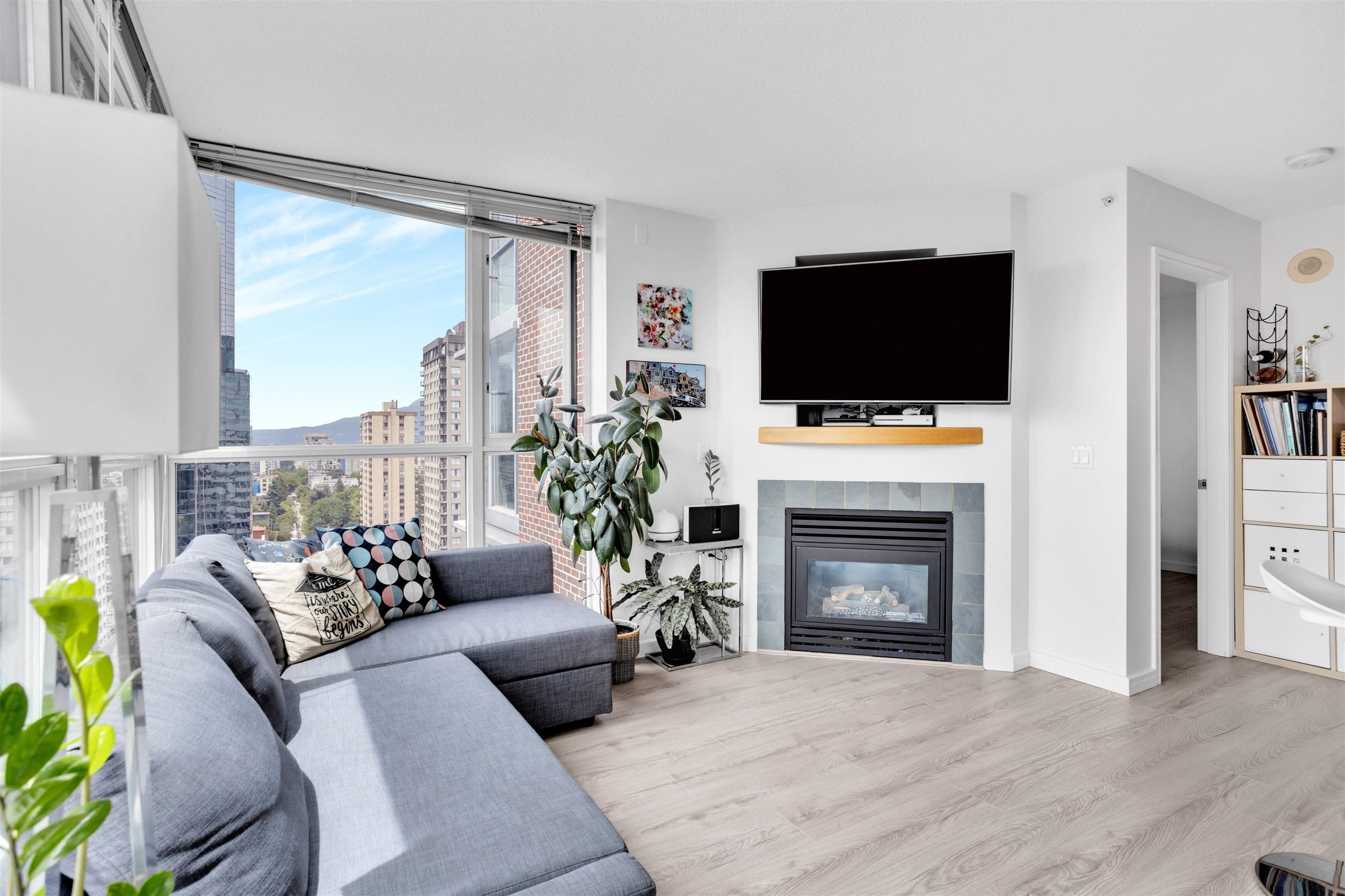 2507 - 1068 Hornby Street, Vancouver, V6Z 2Y7 — photo 2