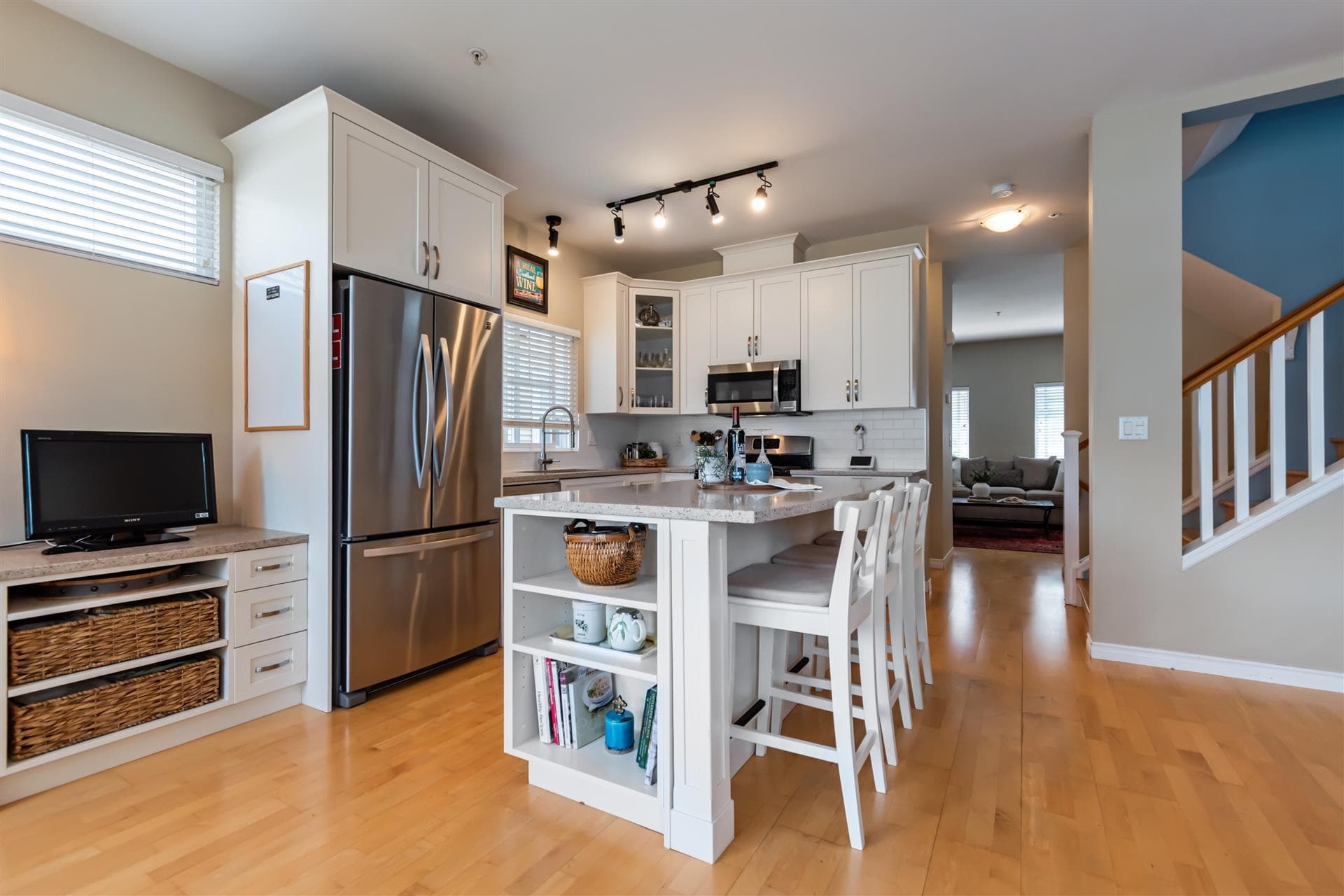 32 - 1108 Riverside Close, Port Coquitlam, V3B 8C2 — photo 3
