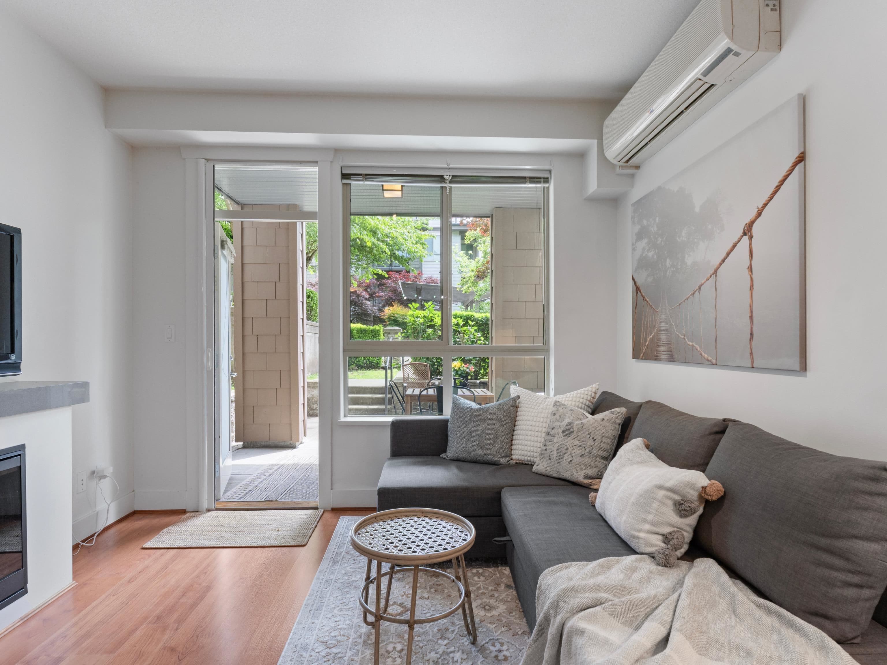 208 - 7428 Byrnepark Walk, Burnaby, V3N 0B4 — photo 3