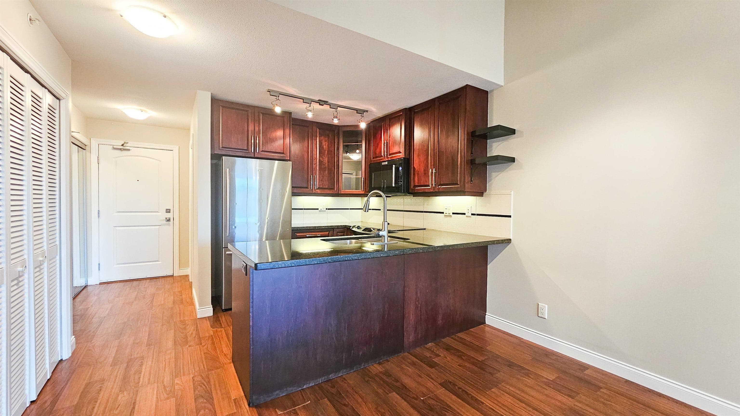 405 - 19939 55a Avenue, Langley, V3A 3X4 — photo 4