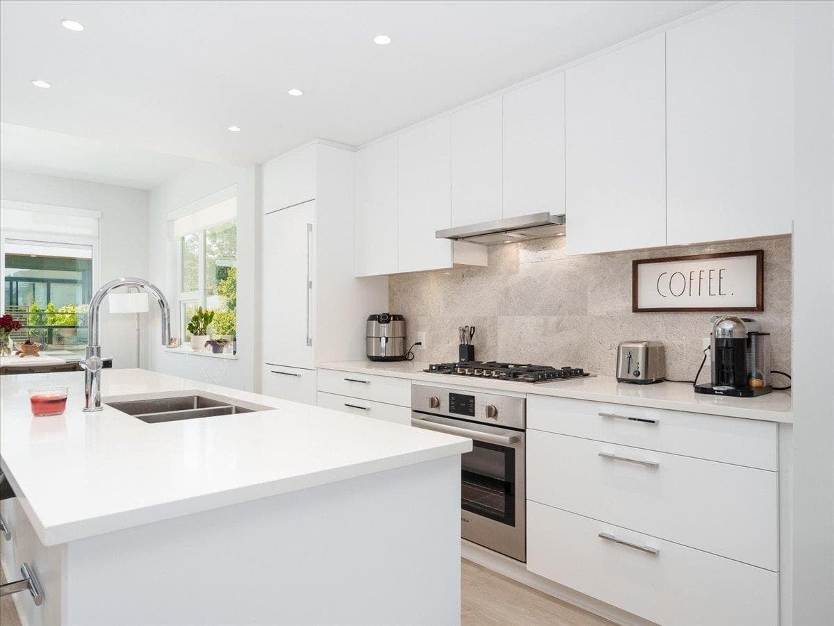 13 - 2728 Acadia Road, Vancouver, V6T 0E6 — photo 5