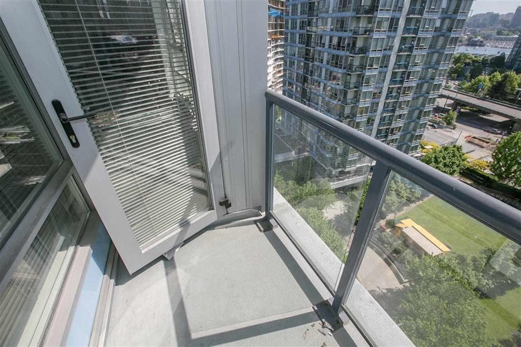 1201 - 928 Beatty Street, Vancouver, V6Z 3G6 — photo 4