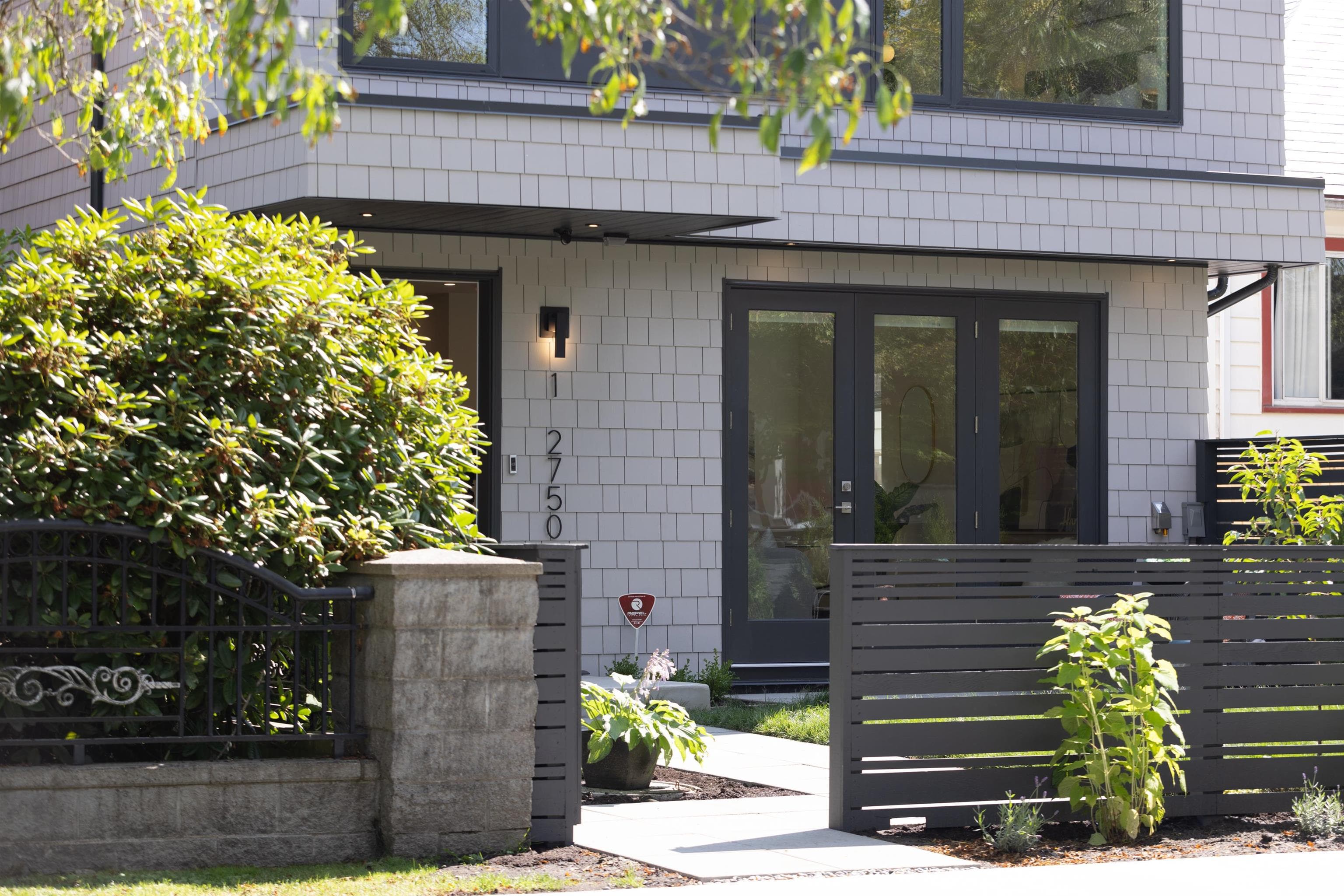 1 - 2750 W 19th Avenue, Vancouver, V6L 1E3 — photo 2
