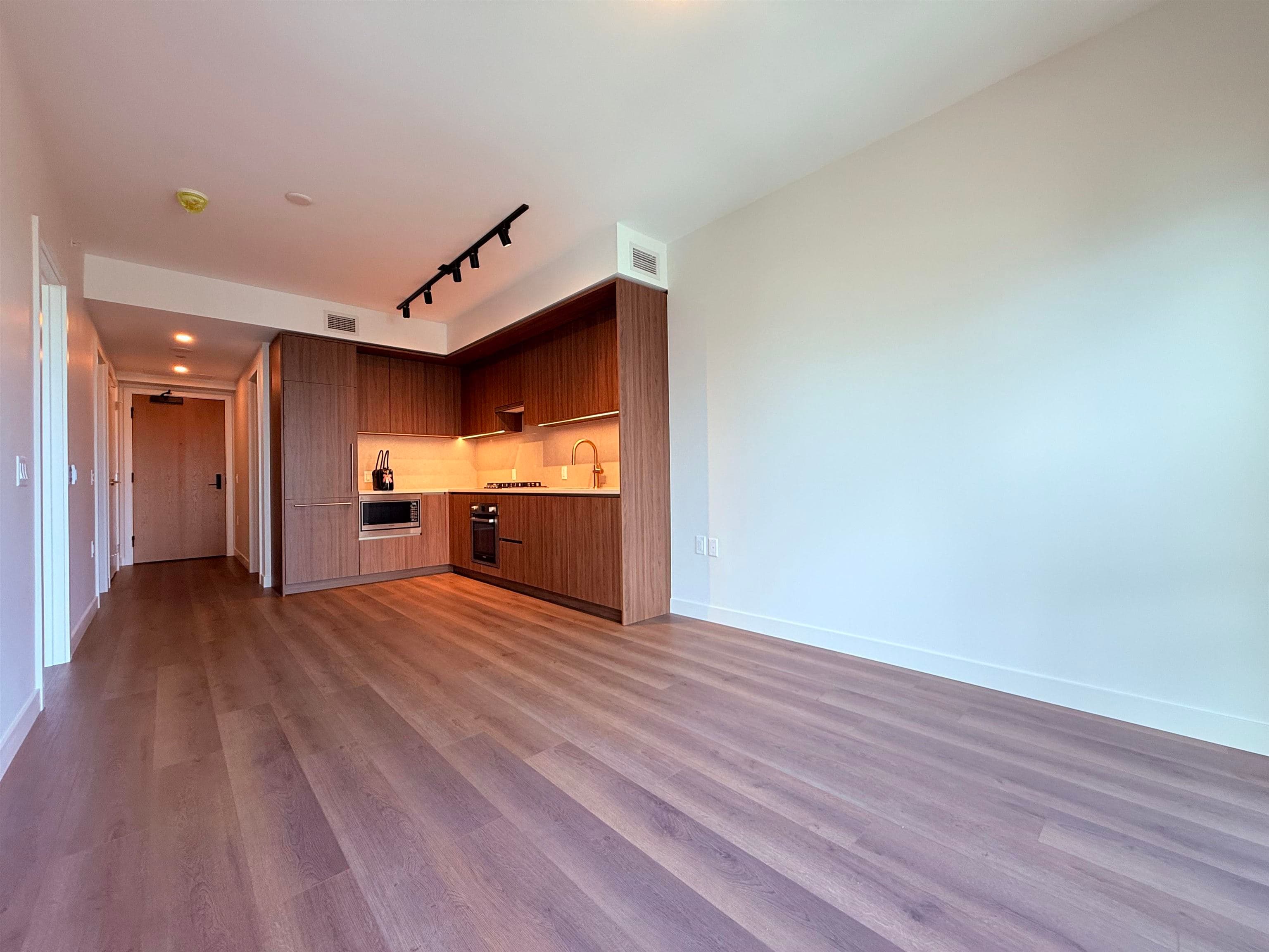 1506 - 5987 Wilson Avenue, Burnaby, V5H 2R3 — photo 5