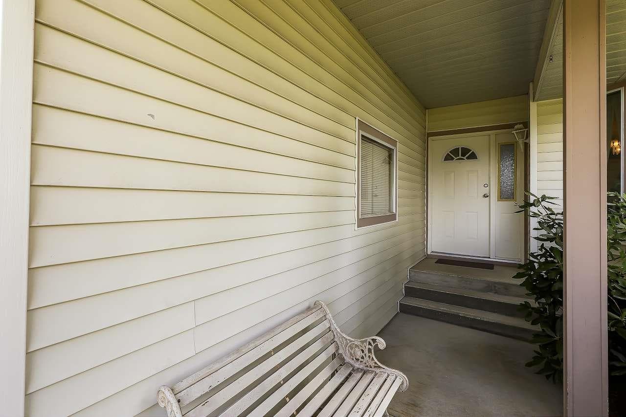 5979 Southpark Grove, Surrey, V3X 2B9 — photo 3