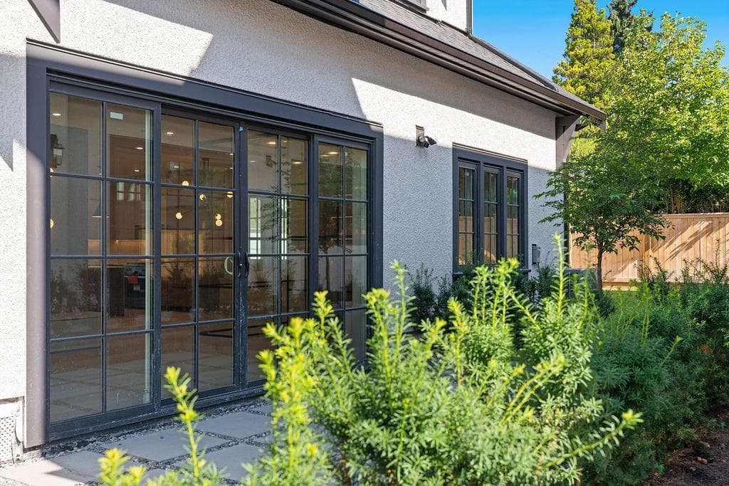 6855 Cypress Street, Vancouver, V0V 0V0 — photo 3