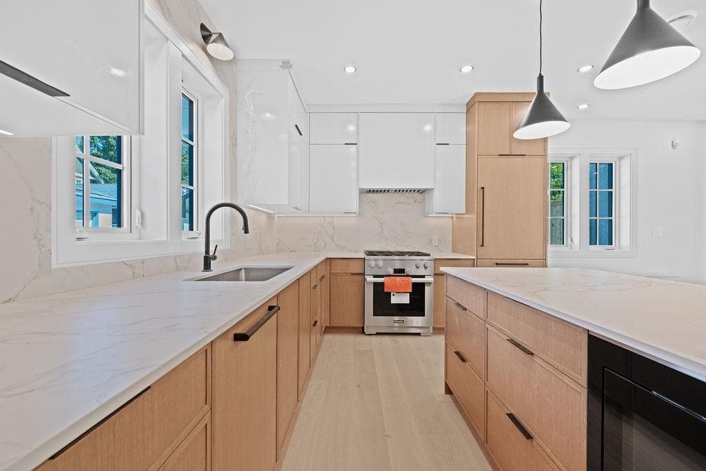 6855 Cypress Street, Vancouver, V0V 0V0 — photo 5