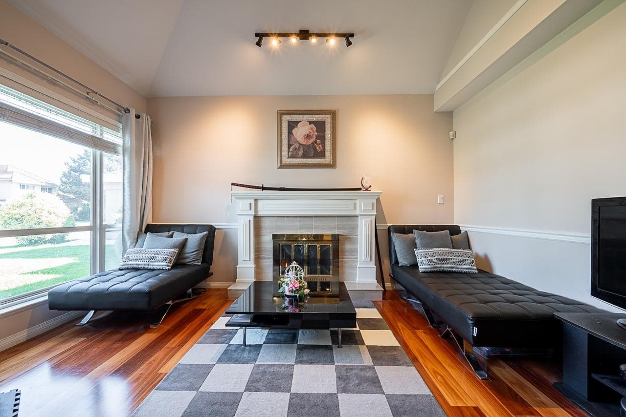 3628 Mckay Drive, Richmond, V6X 3R7 — photo 2