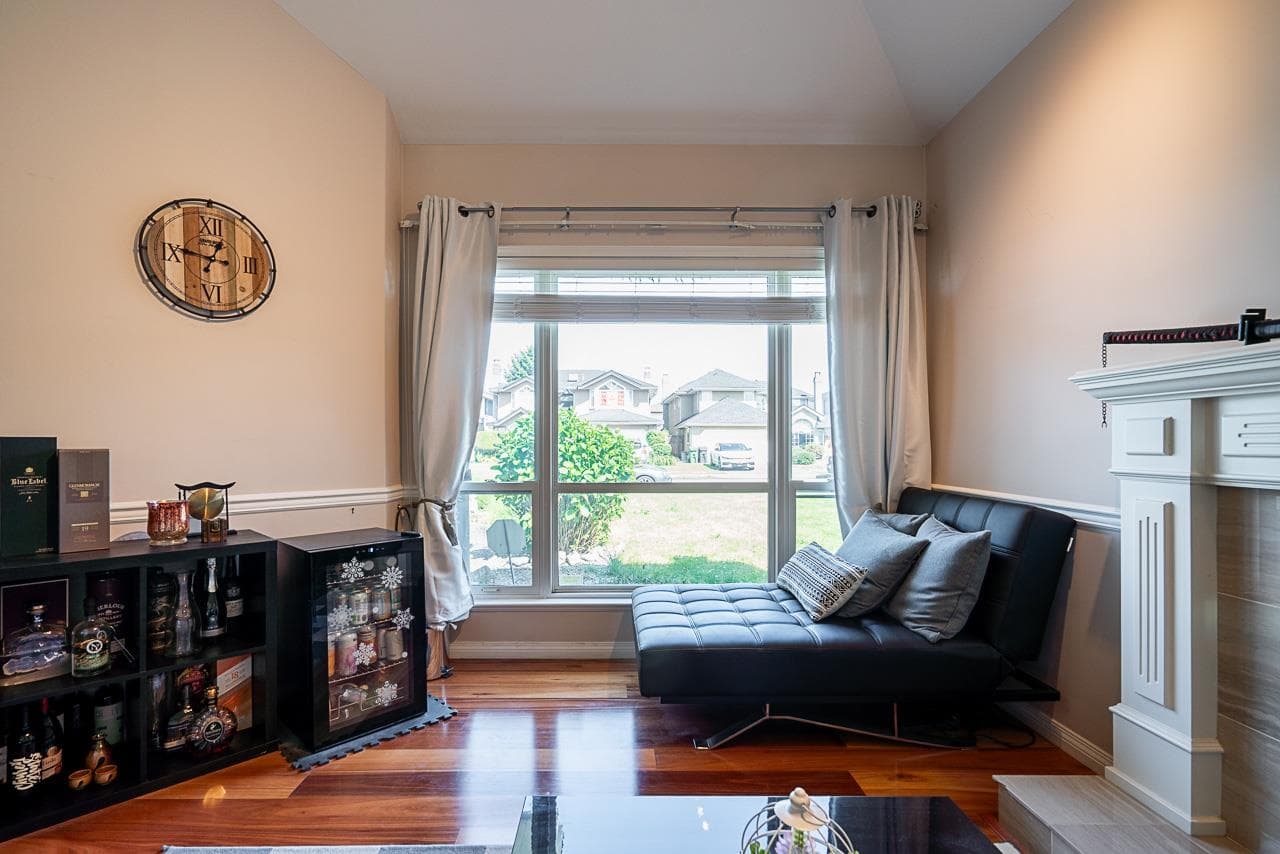 3628 Mckay Drive, Richmond, V6X 3R7 — photo 4