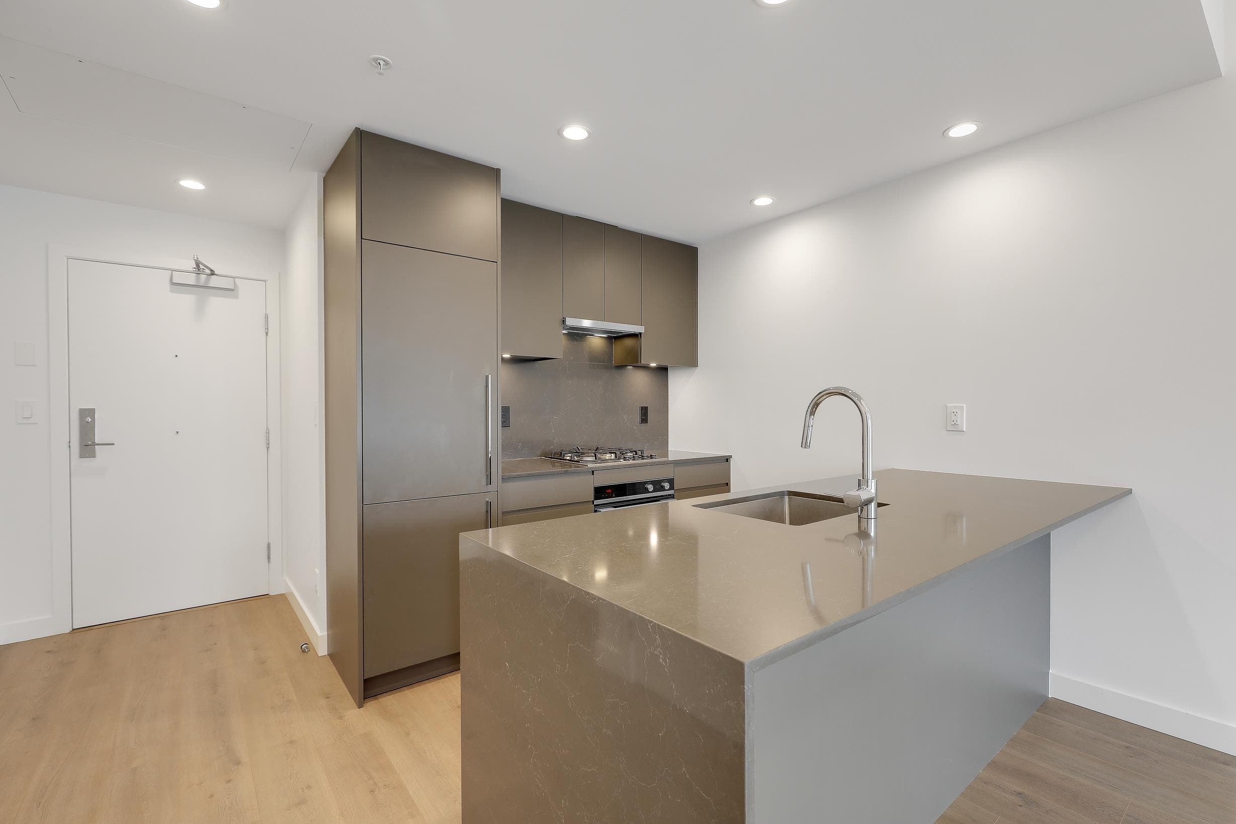 1308 - 2181 Madison Avenue, Burnaby, V5C 0N4 — photo 3