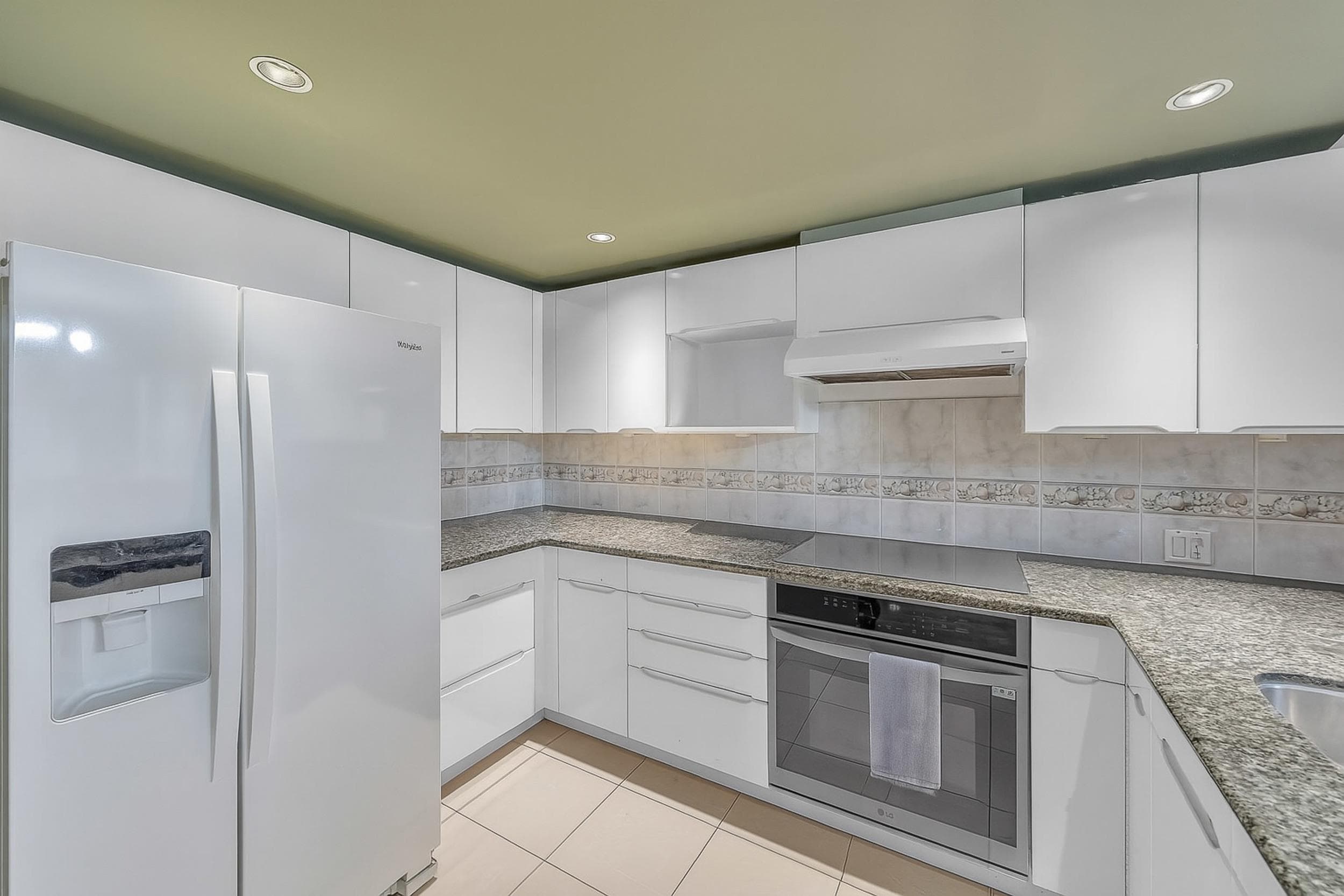 305 - 535 Nicola Street, Vancouver, V6G 3G3 — photo 3