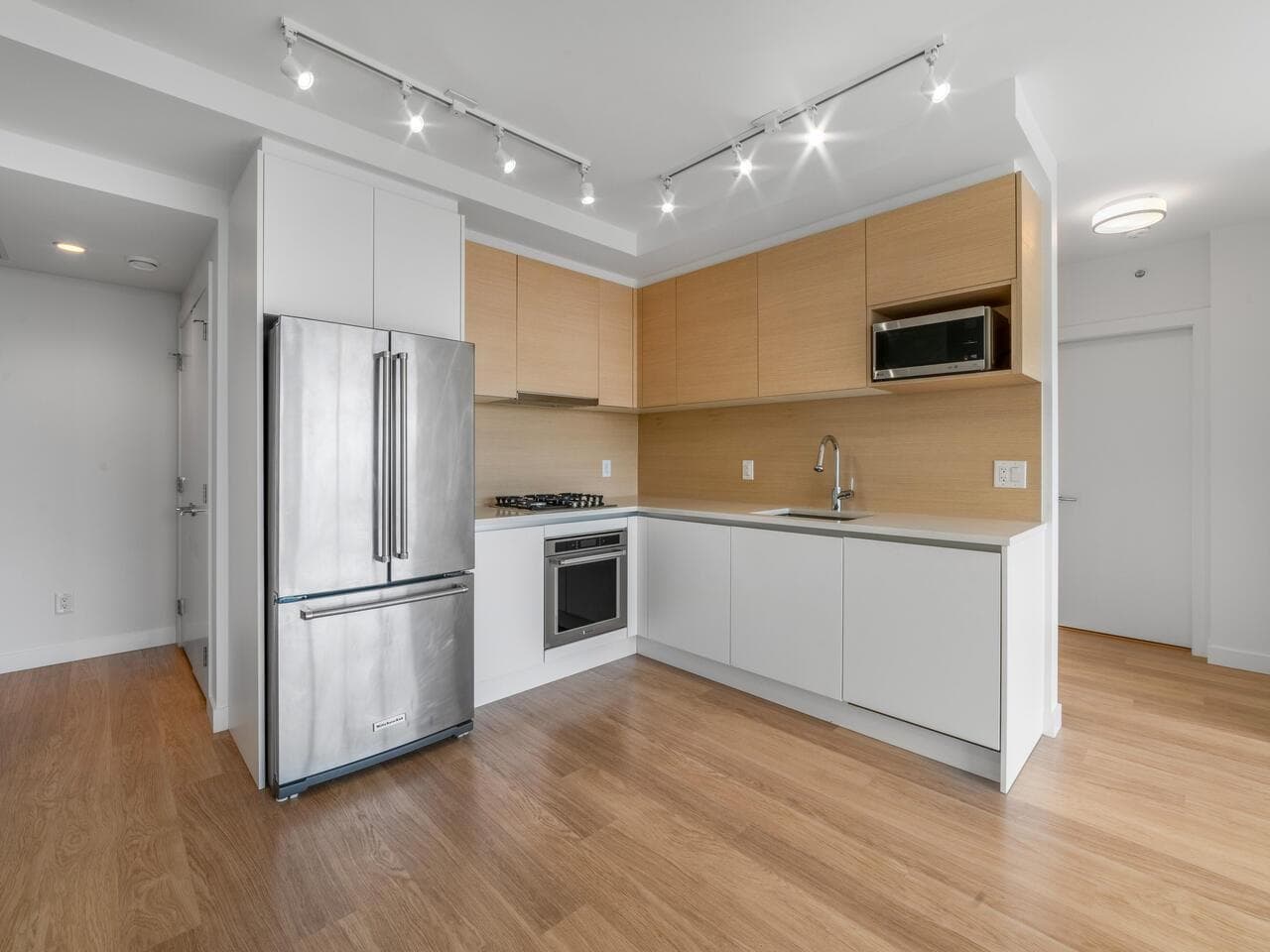 1404 - 657 Whiting Way, Coquitlam, V3J 7W9 — photo 5