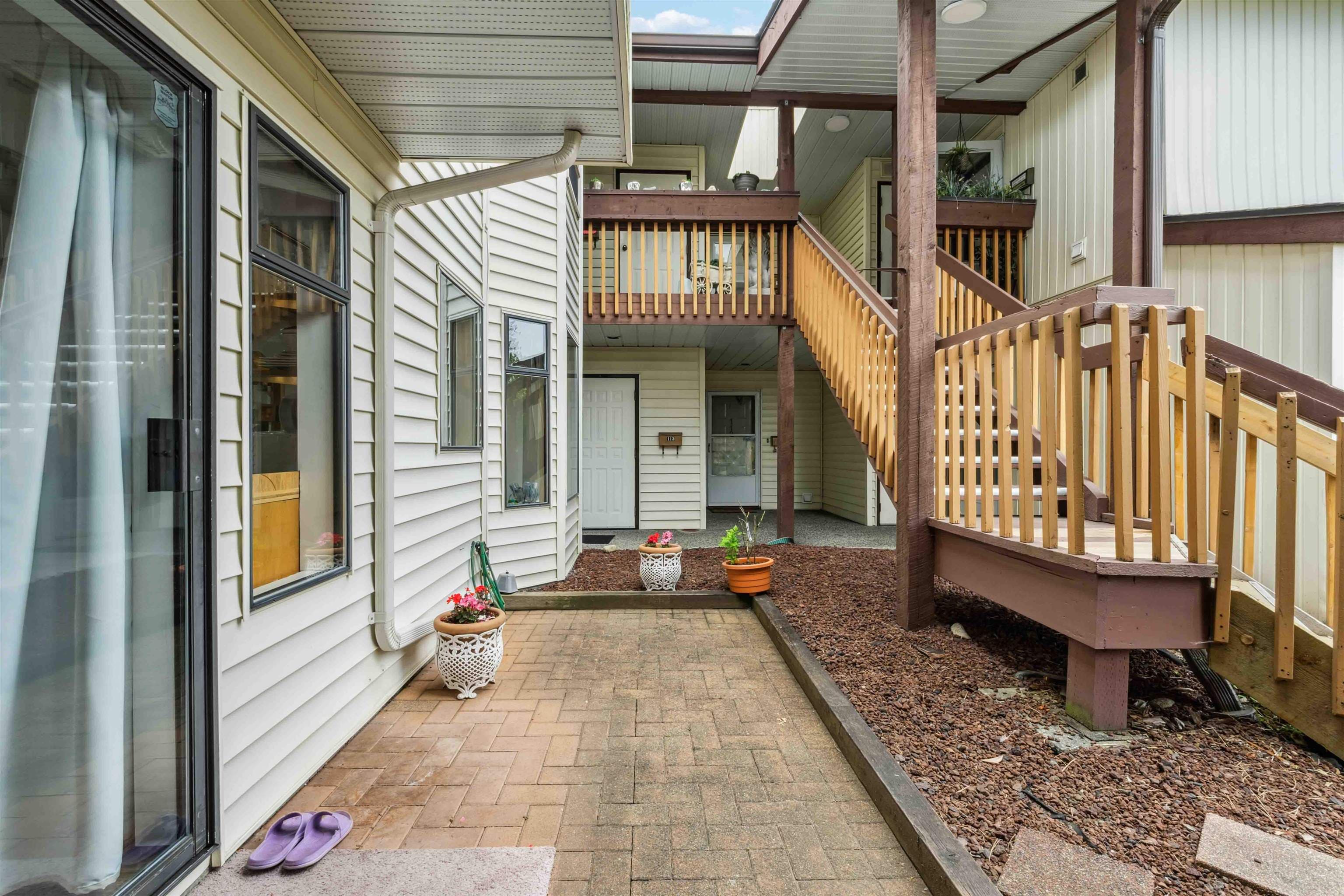 113 - 15153 98th Avenue, Surrey, V3R 9M8 — photo 3
