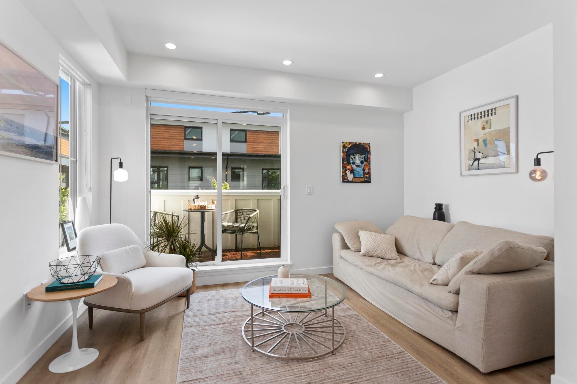 21 - 237 Ridgeway Avenue, North Vancouver, V7L 0H6 — photo 2