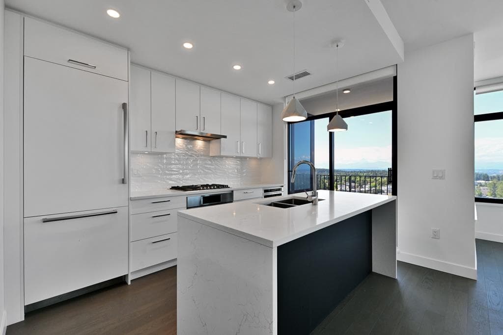 1902 - 1588 Johnston Road, White Rock, V4B 3Z7 — photo 2