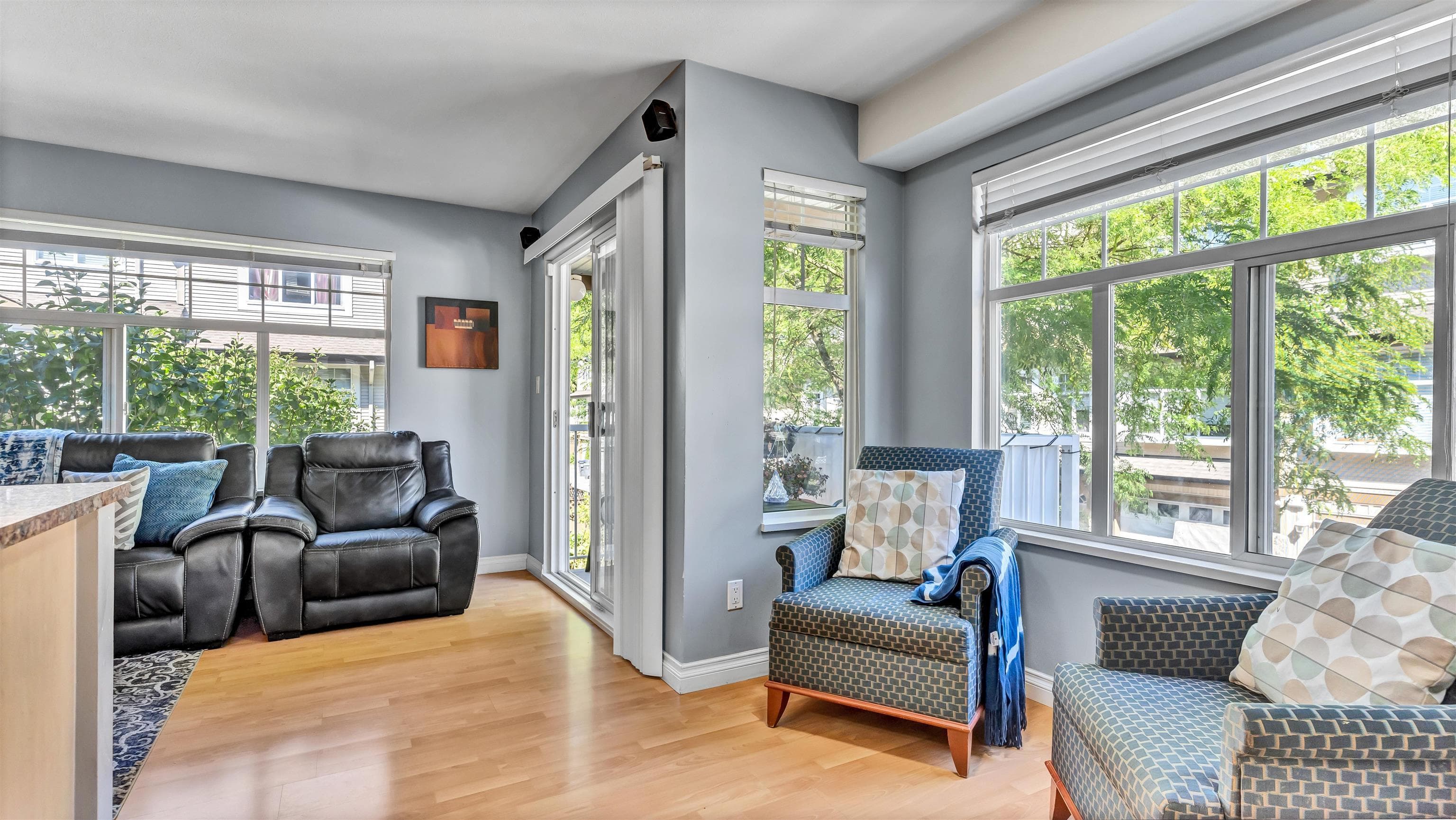 105 - 9580 Prince Charles Boulevard, Surrey, V3V 1S6 — photo 4