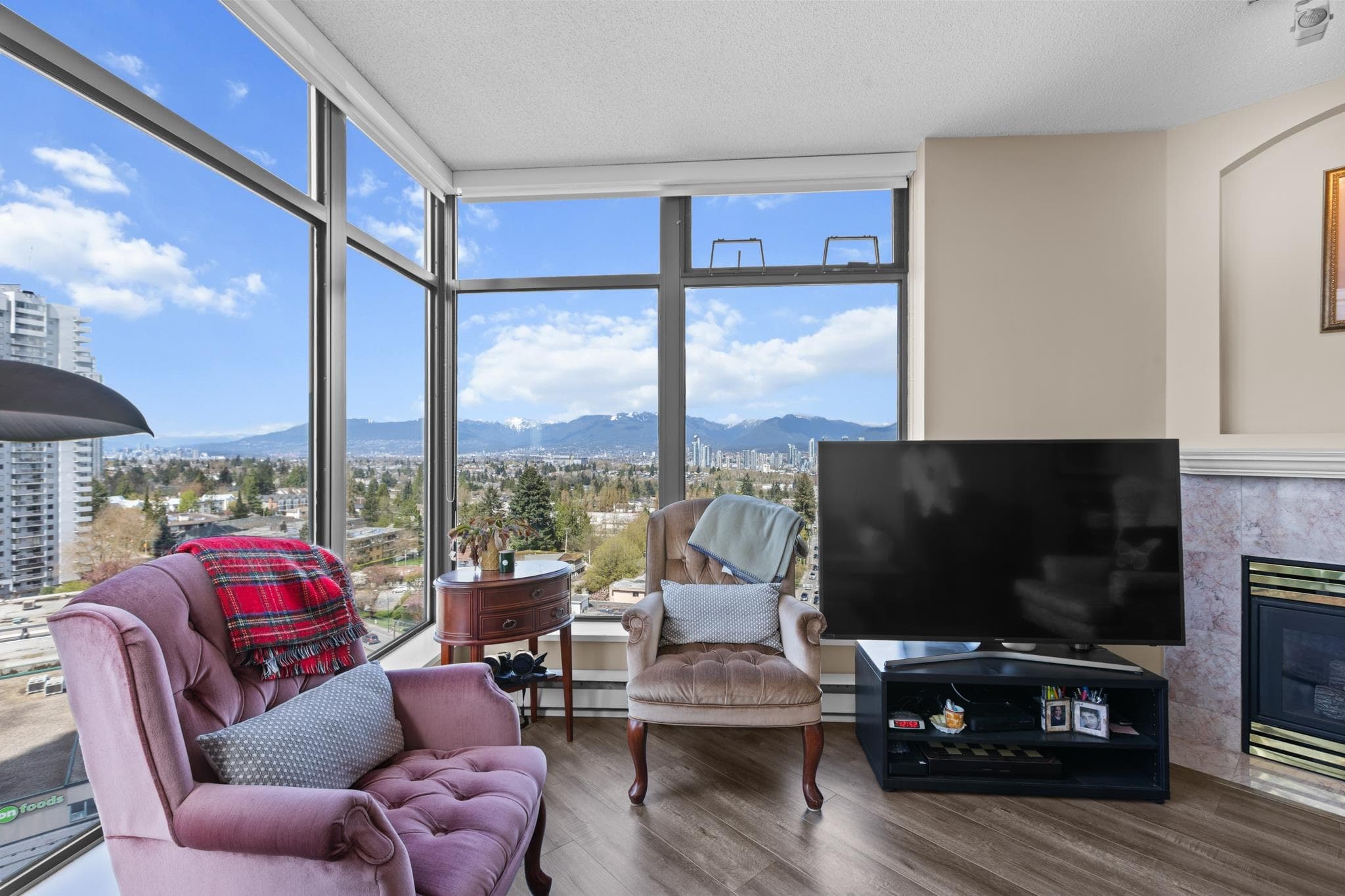 1606 - 4505 Hazel Street, Burnaby, V5H 4T1 — photo 3