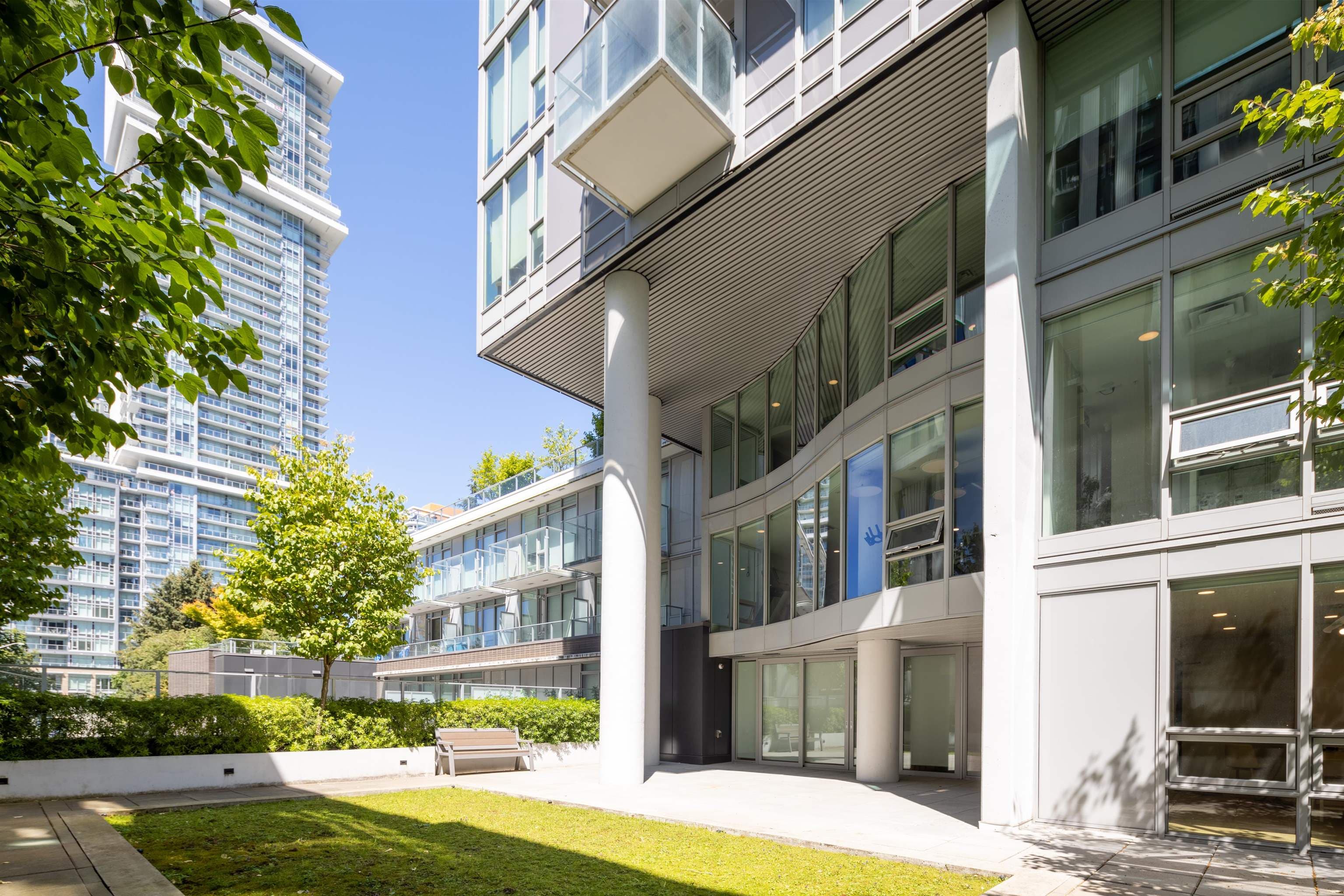 2612 - 13438 Central Avenue, Surrey, V3T 0N2 — photo 5