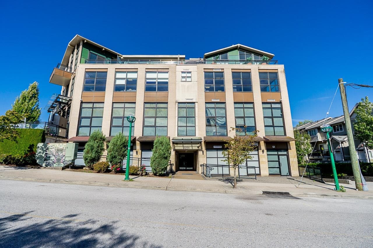 PH2 - 3255 Smith Avenue, Burnaby, V5G 0B5 — photo 3