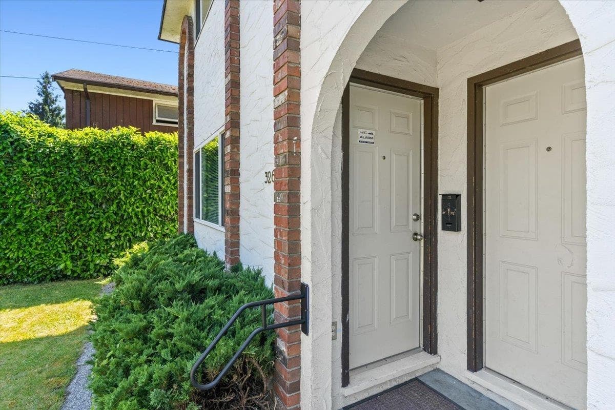 3263 Vincent Street, Port Coquitlam, V3B 3T3 — photo 3