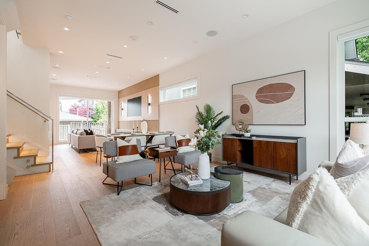 2561 W 2nd Avenue, Vancouver, V6K 1J7 — photo 2
