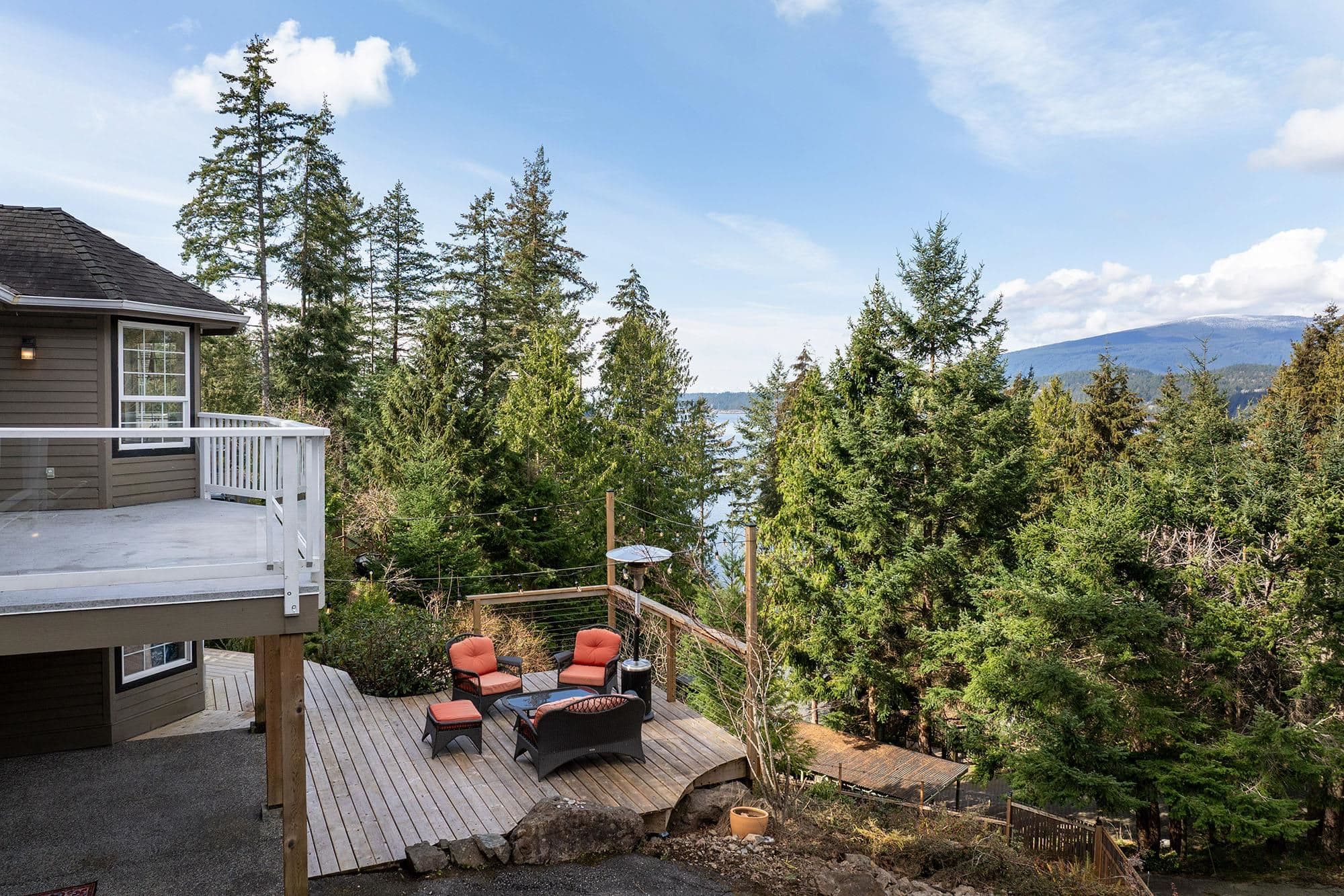 1609 Isleview Lane, Bowen Island, V0N 1G2 — photo 2