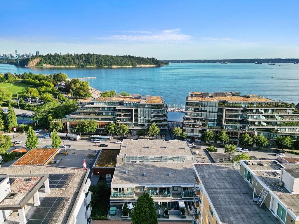 202 - 1331 Marine Drive, West Vancouver, V7T 1B6 — photo 5