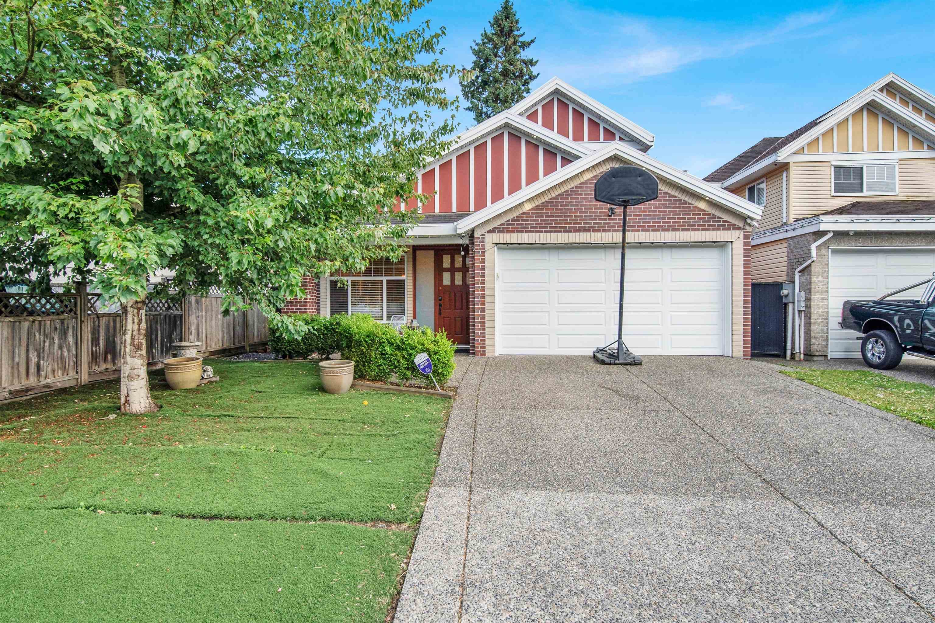 11286 79a Avenue, Delta, V4C 1T8 — photo 2