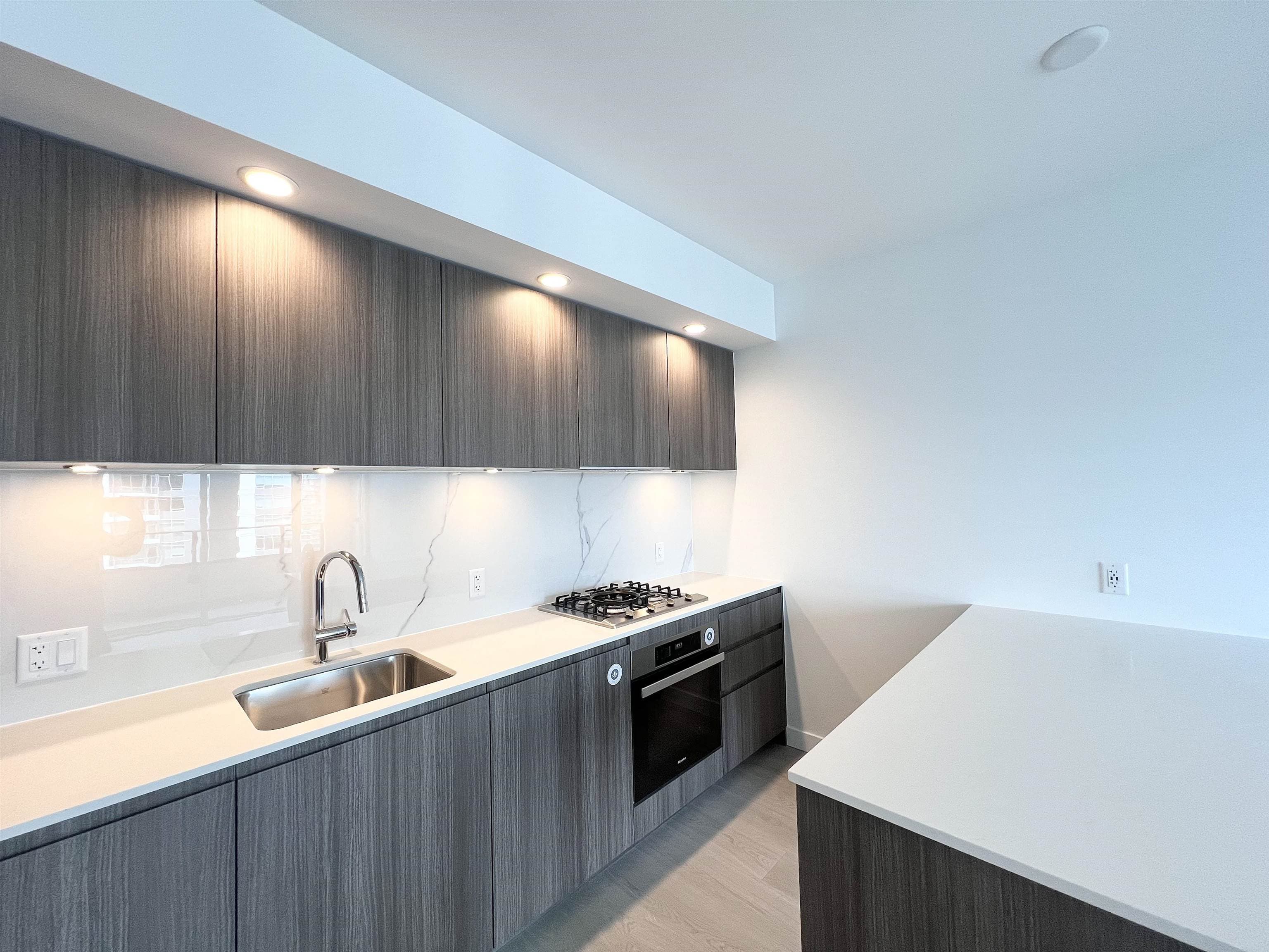 3201 - 6537 Telford Avenue, Burnaby, V5H 0K9 — photo 3