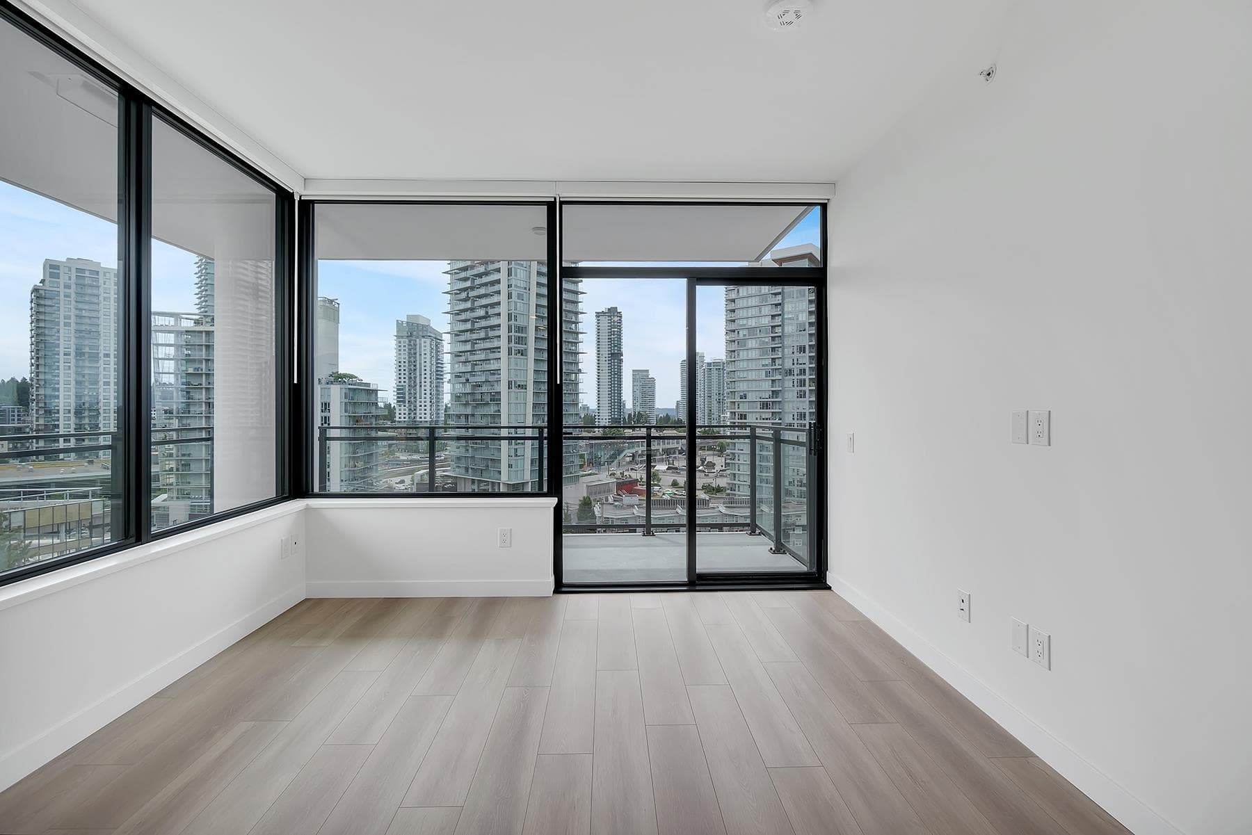 1610 - 626 Claremont Street, Coquitlam, V3J 0T1 — photo 4