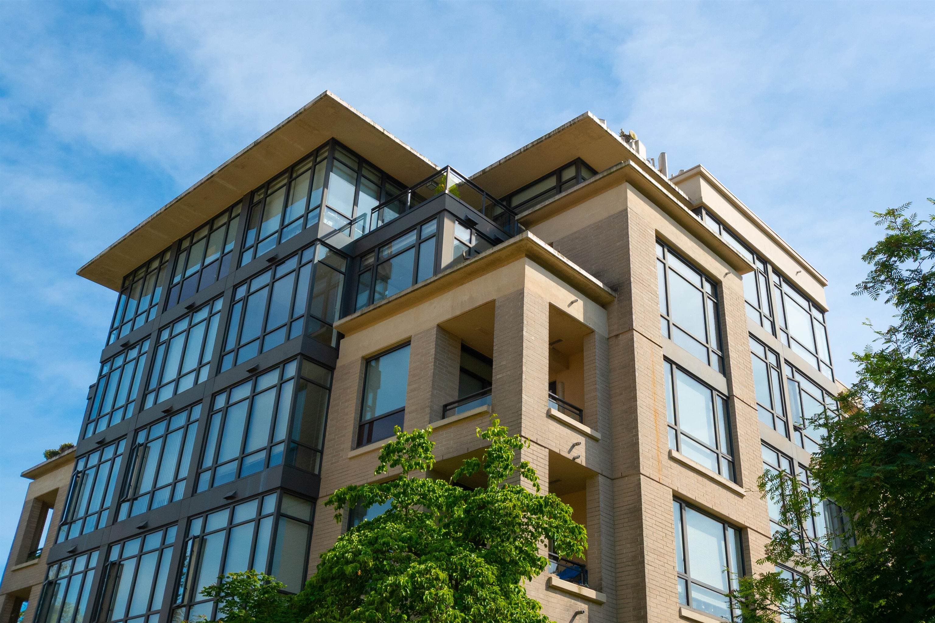501 - 9370 University Crescent, Burnaby