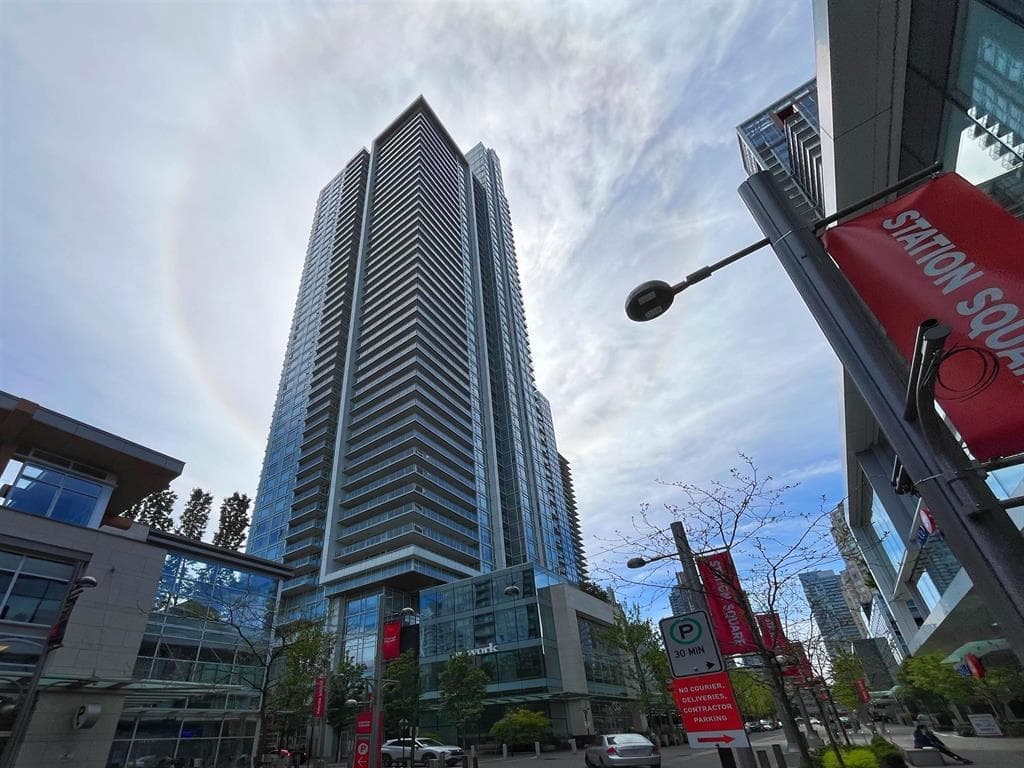 2208 - 4670 Assembly Way, Burnaby, V5H 0H3 — photo 2