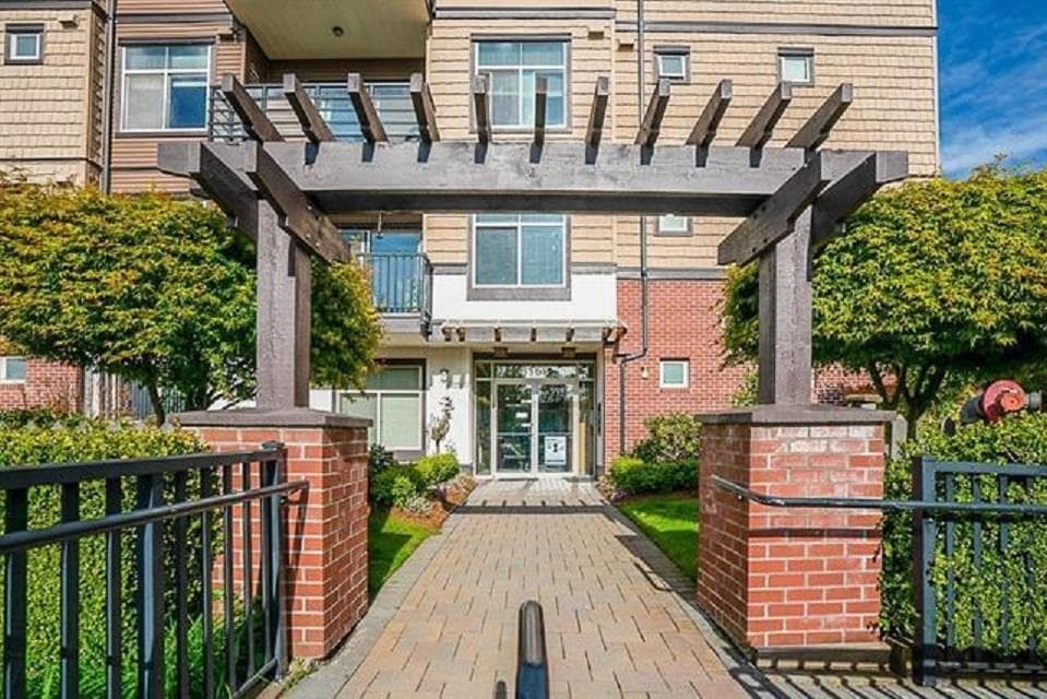 105 - 8168 120a Street, Surrey