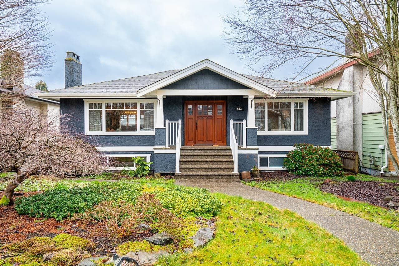 613 E 7th Street, North Vancouver, V7L 1S5 — photo 1