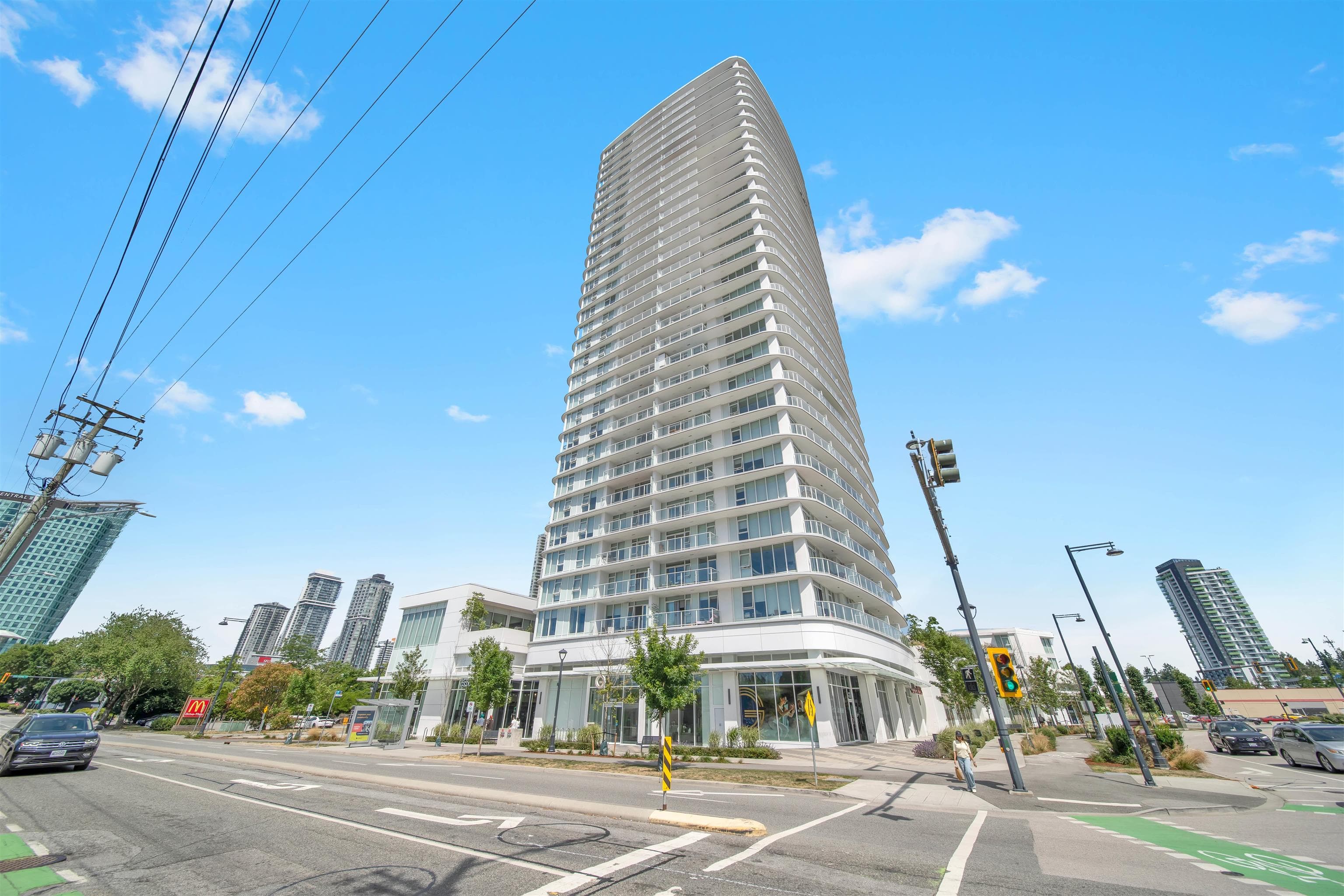 2811 - 13685 102 Avenue, Surrey, V3T 1N7 — photo 1