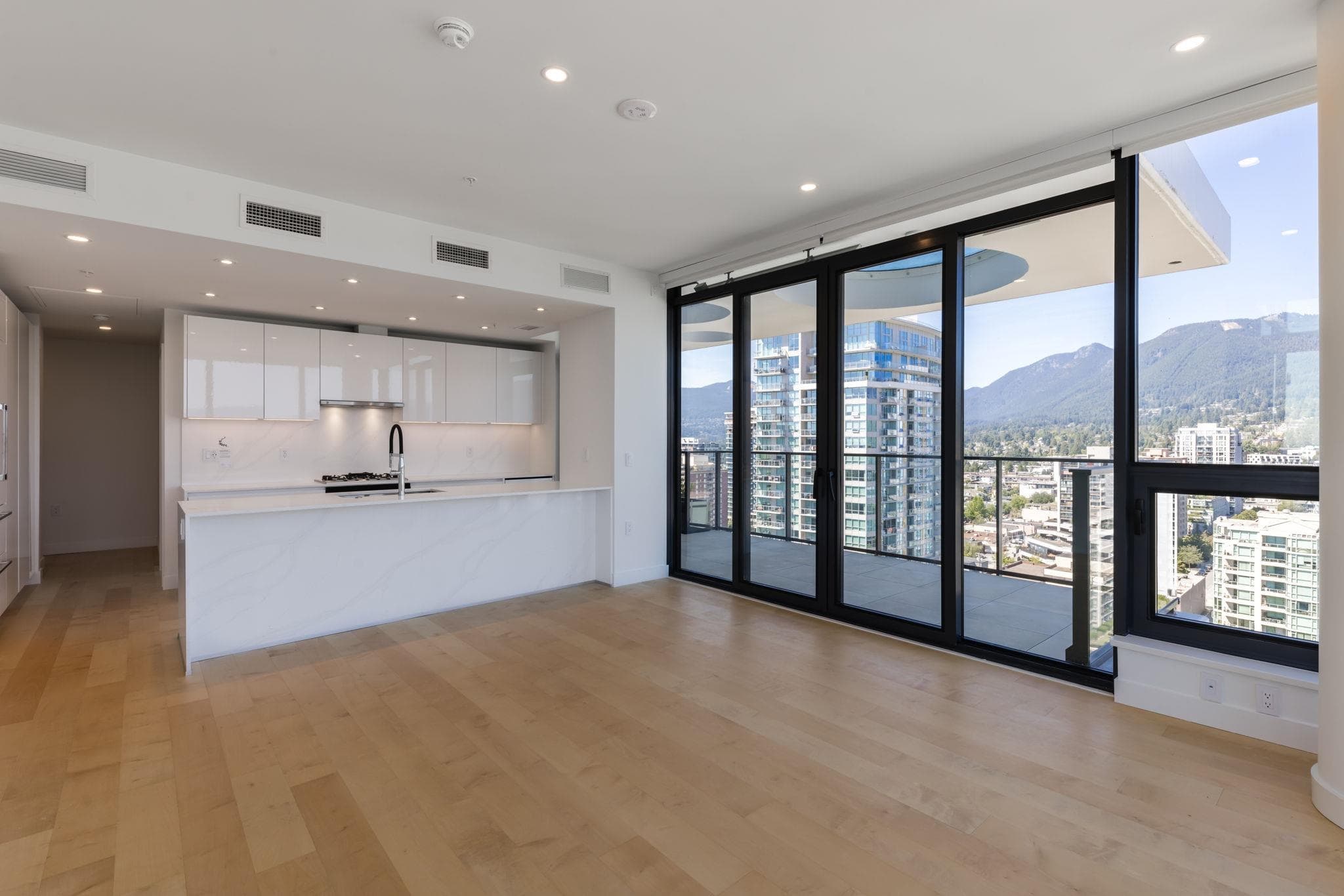 1705 - 135 E 13th Street, North Vancouver, V7L 0J8 — photo 4