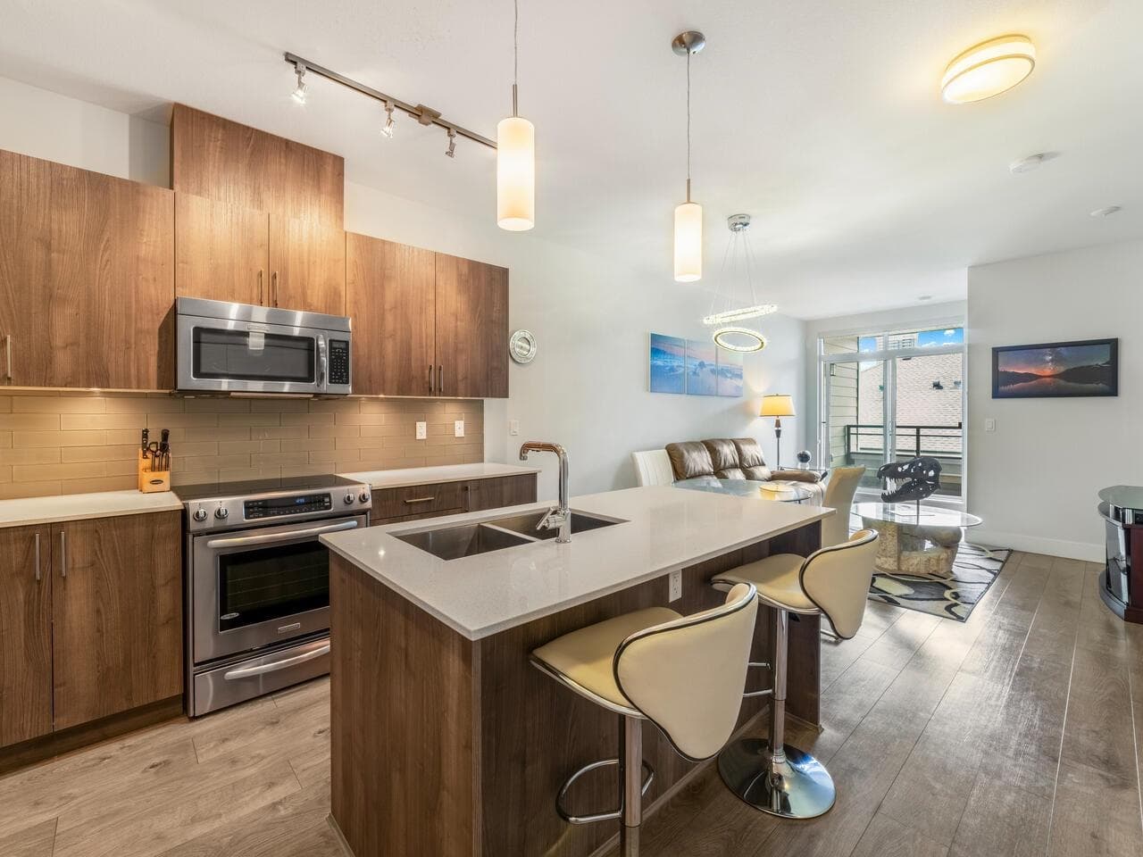 408 - 630 Como Lake Avenue, Coquitlam, V3J 0E4 — photo 2