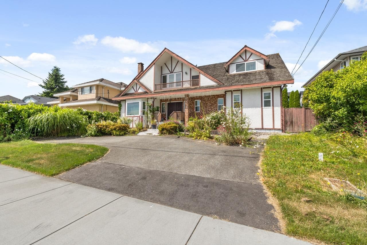 959 Dansey Avenue, Coquitlam, V3K 3G8 — photo 2