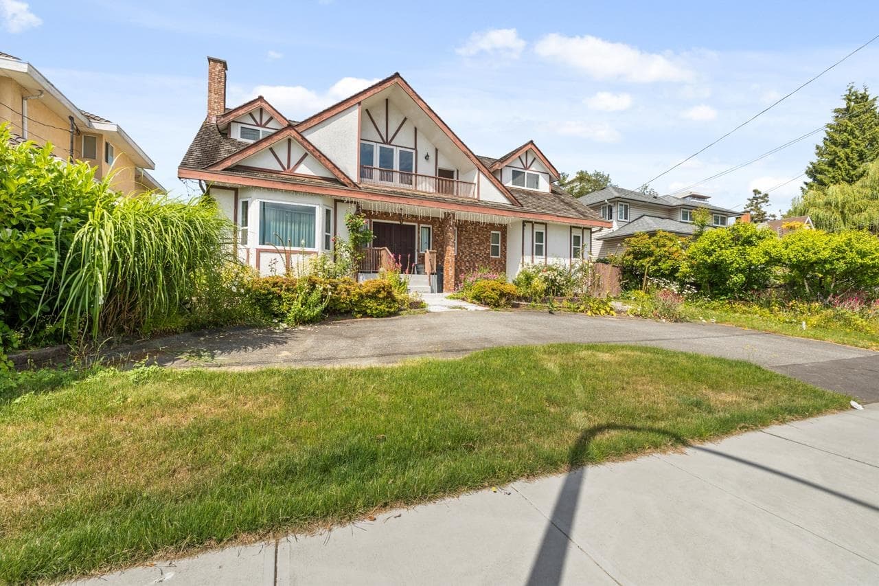 959 Dansey Avenue, Coquitlam, V3K 3G8 — photo 3