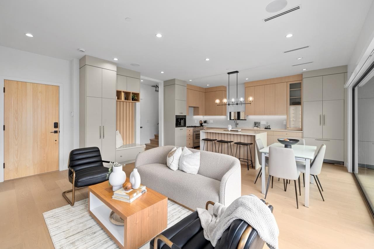 2 - 2247 Parker Street, Vancouver, V5L 2L8 — photo 4