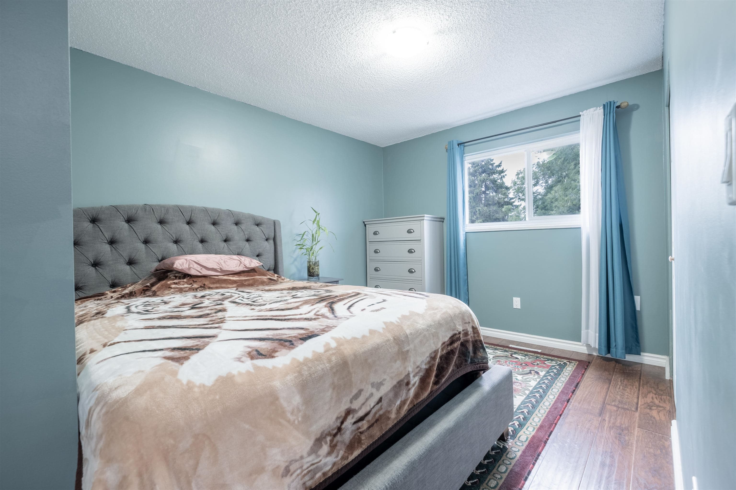 9222 132a Street, Surrey, V3V 7E1 — photo 4