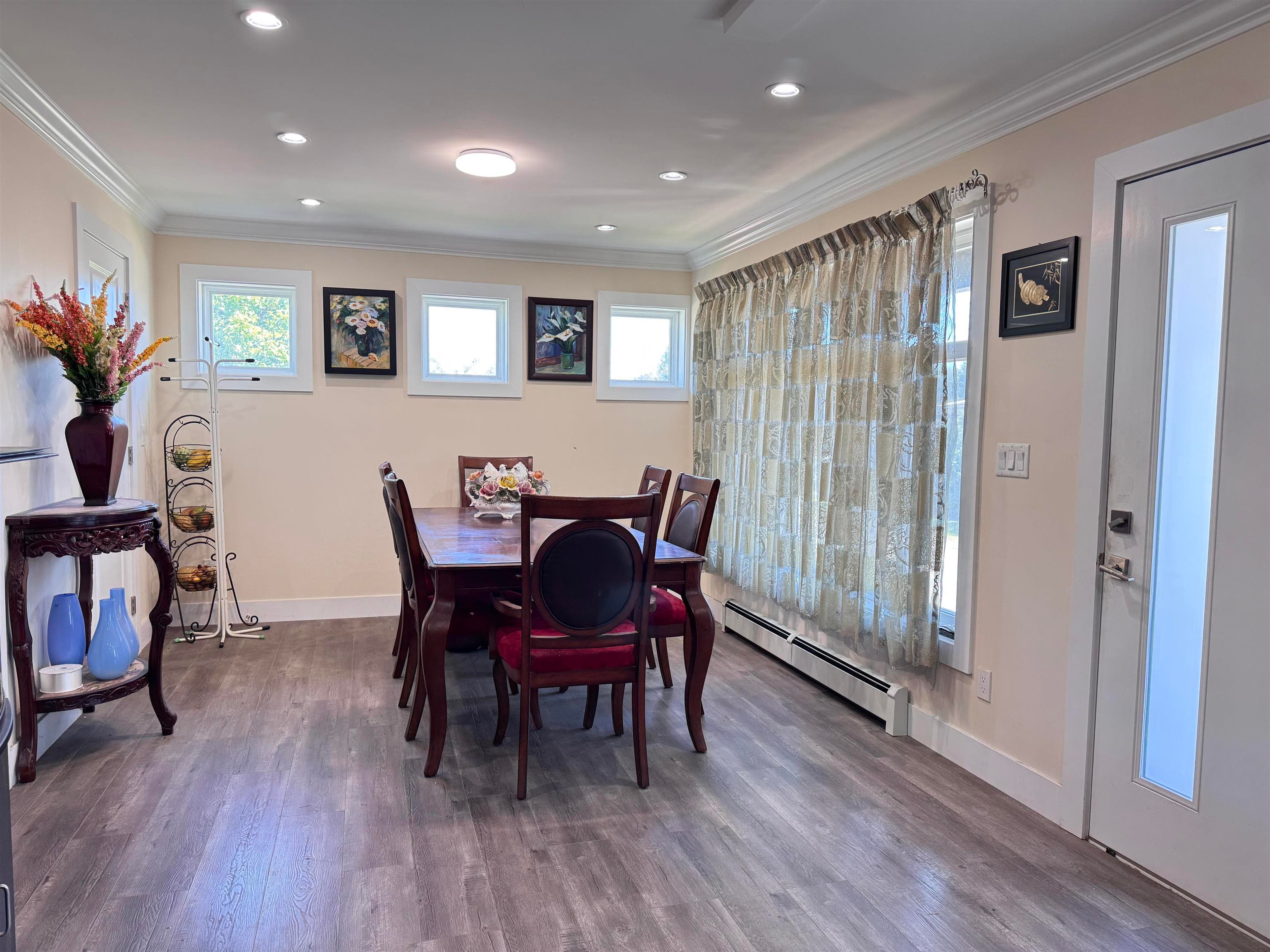 12727 115a Avenue, Surrey, V3V 4V5 — photo 3