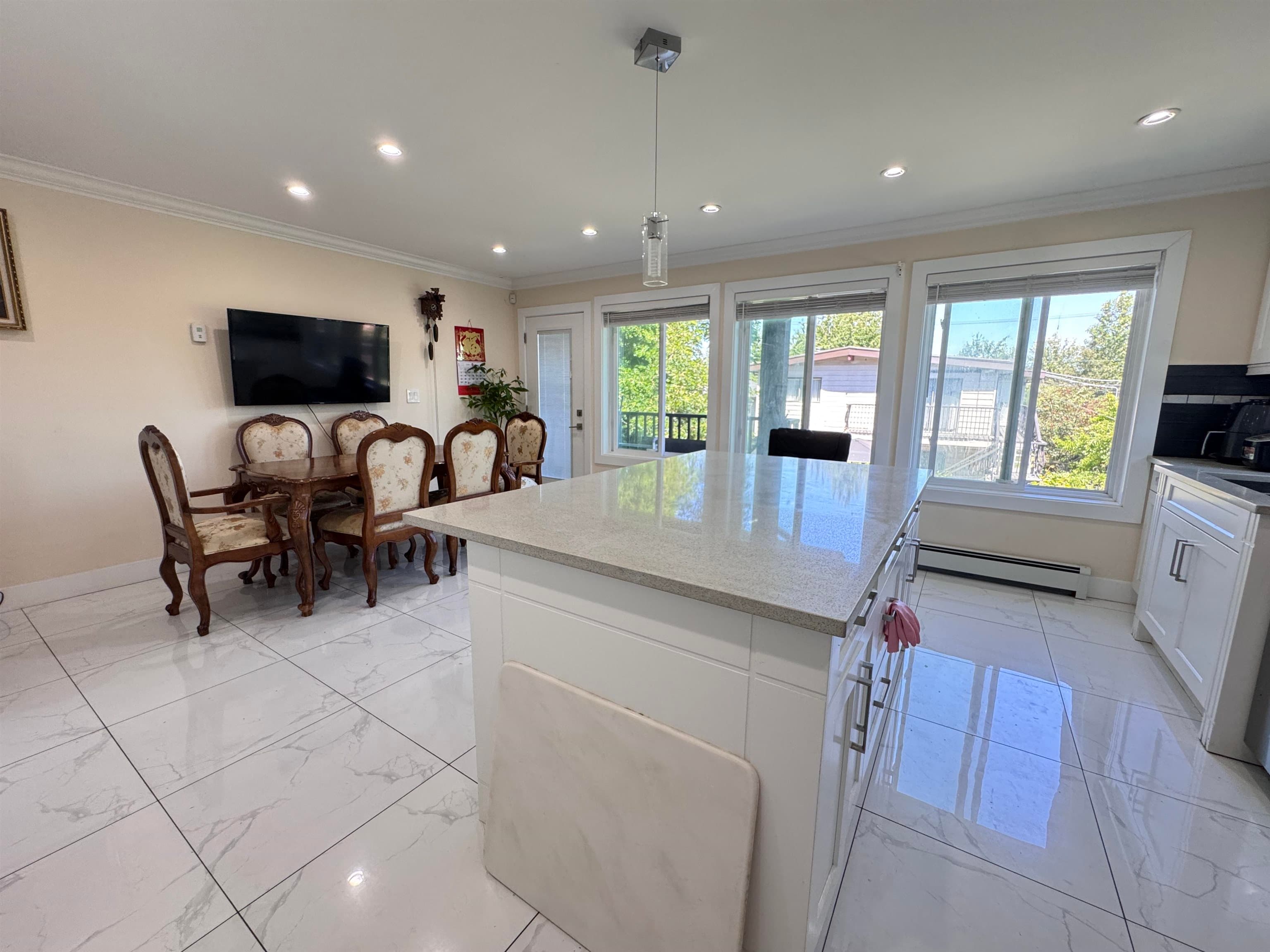 12727 115a Avenue, Surrey, V3V 4V5 — photo 5